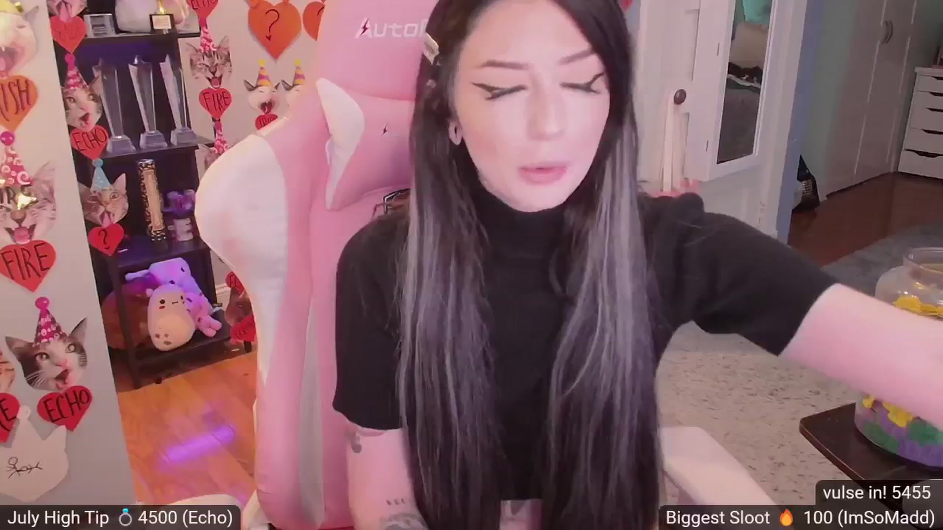 Gallery image thumbnail from BabeAriel's myfreecams stream on, 07/29/2024, 21:34 image 2 of 20