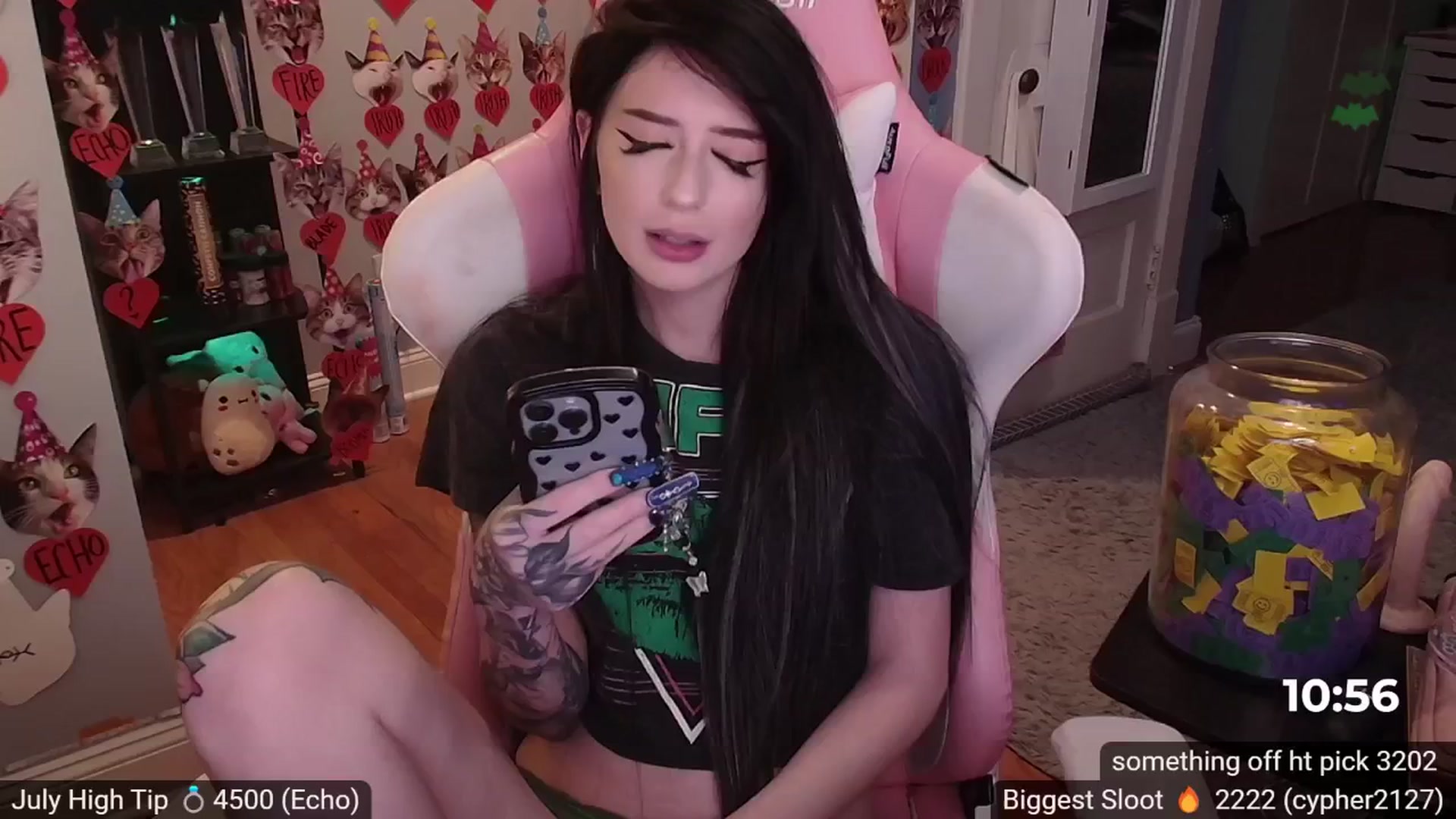 Gallery image thumbnail from BabeAriel's myfreecams stream on, 08/01/2024, 03:31 image 10 of 20