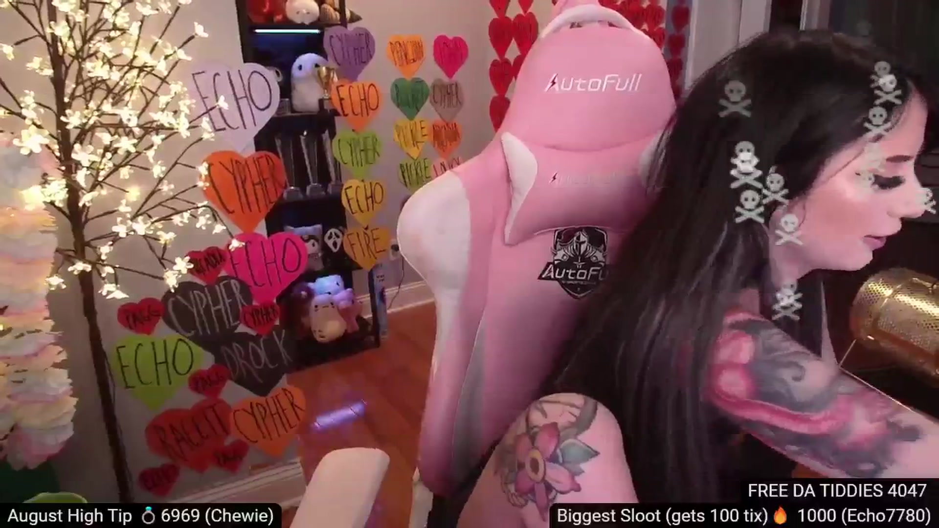 Gallery image thumbnail from BabeAriel's myfreecams stream on, 08/19/2024, 03:47 image 4 of 20