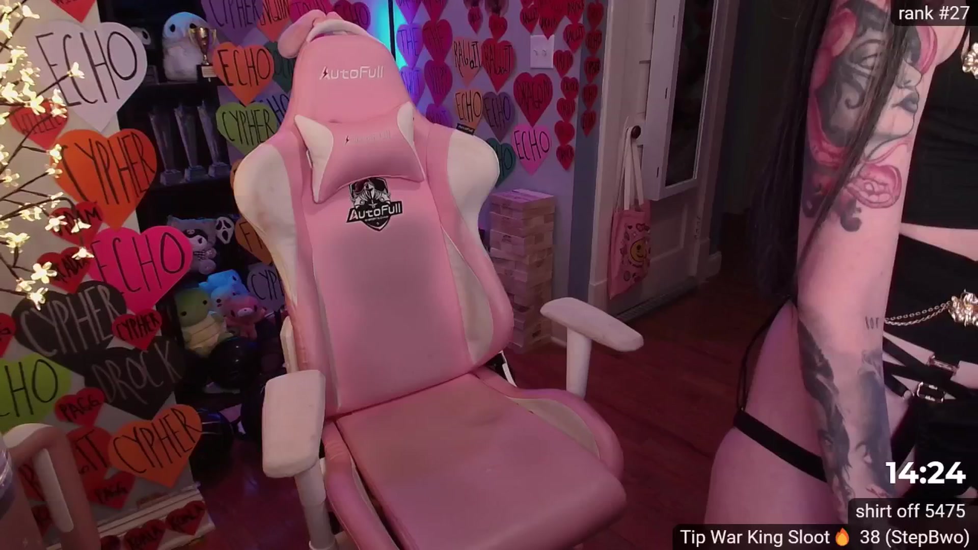 Gallery image thumbnail from BabeAriel's myfreecams stream on, 09/01/2024, 24:52 image 15 of 20