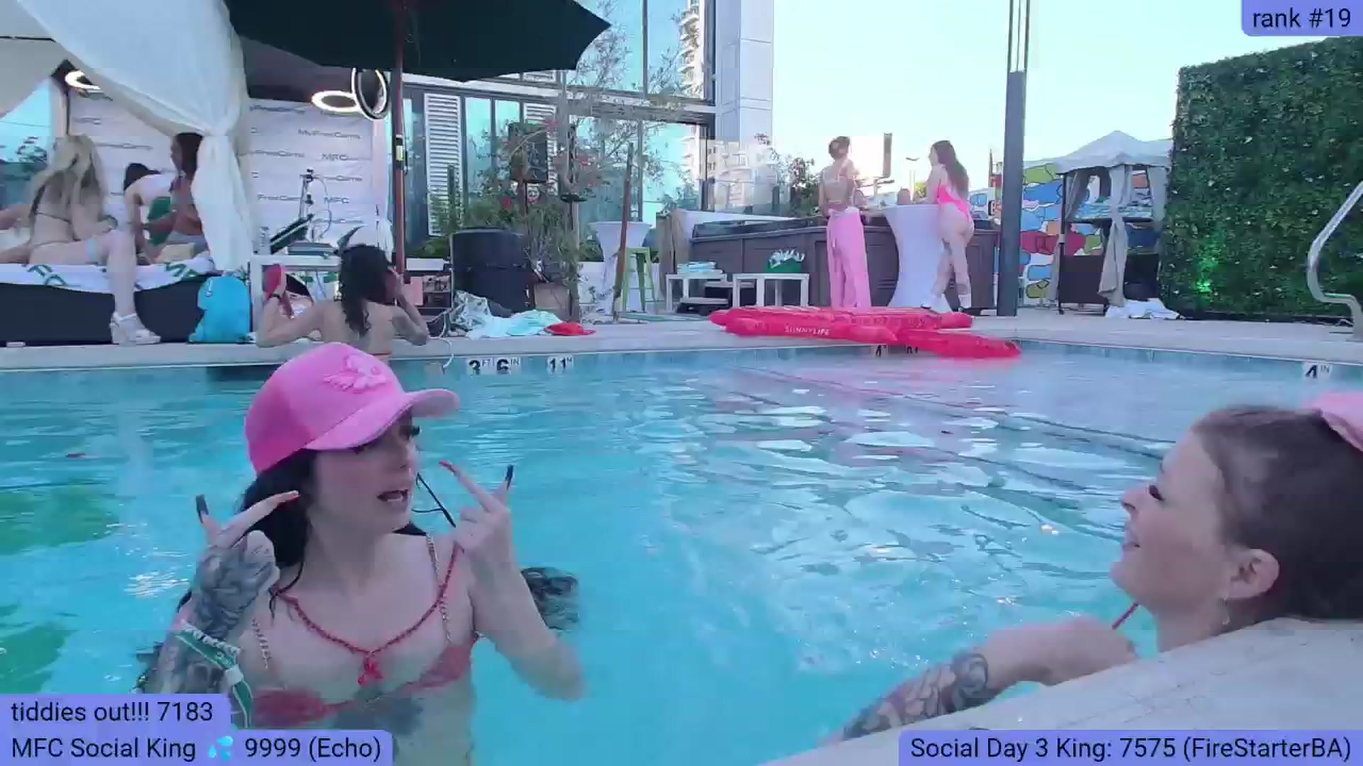 Gallery image thumbnail from BabeAriel's myfreecams stream on, 09/26/2024, 01:54 image 7 of 20