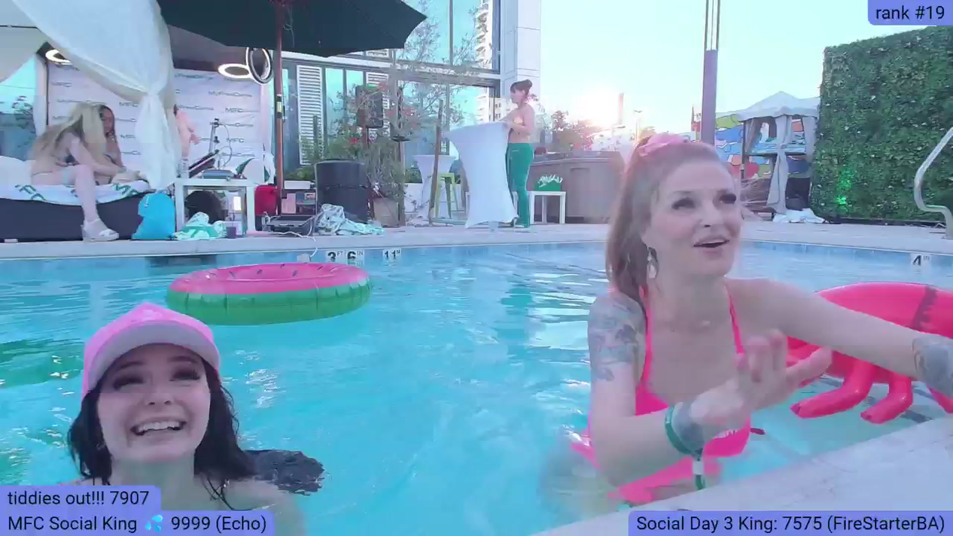 Gallery image thumbnail from BabeAriel's myfreecams stream on, 09/26/2024, 01:54 image 5 of 20