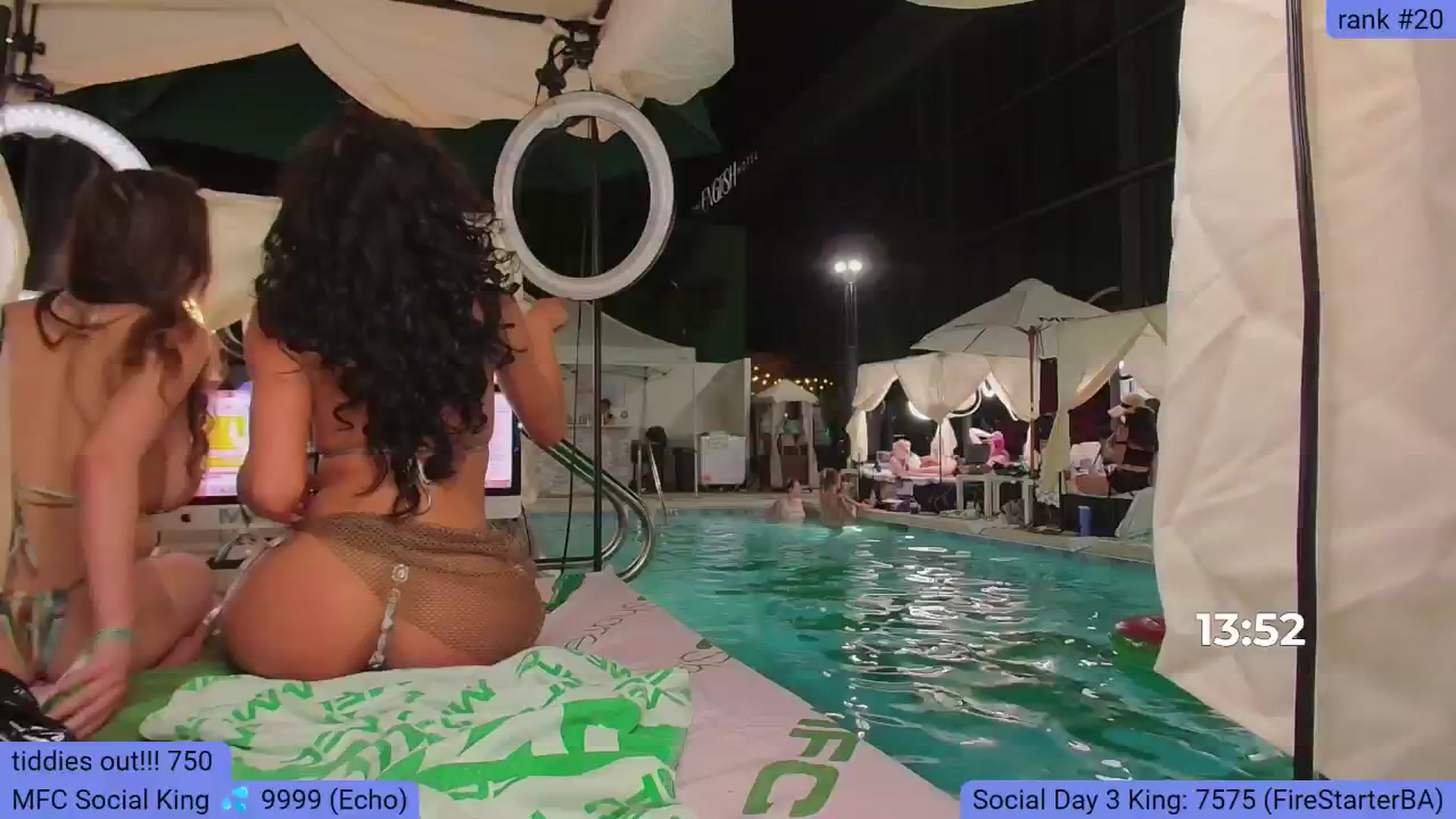Gallery image thumbnail from BabeAriel's myfreecams stream on, 09/26/2024, 03:55 image 17 of 20