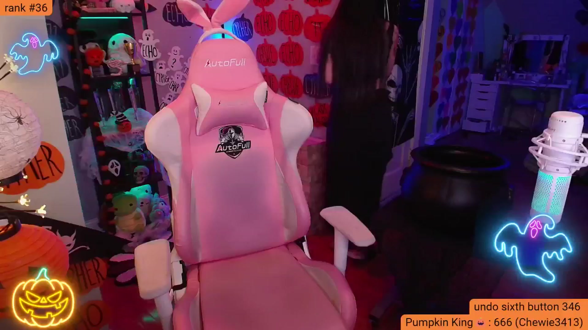 Gallery image thumbnail from BabeAriel's myfreecams stream on, 10/14/2024, 04:57 image 11 of 20