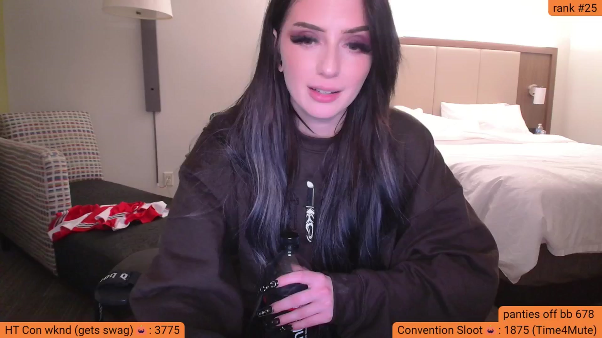 Gallery image thumbnail from BabeAriel's myfreecams stream on, 10/26/2024, 06:32 image 17 of 20