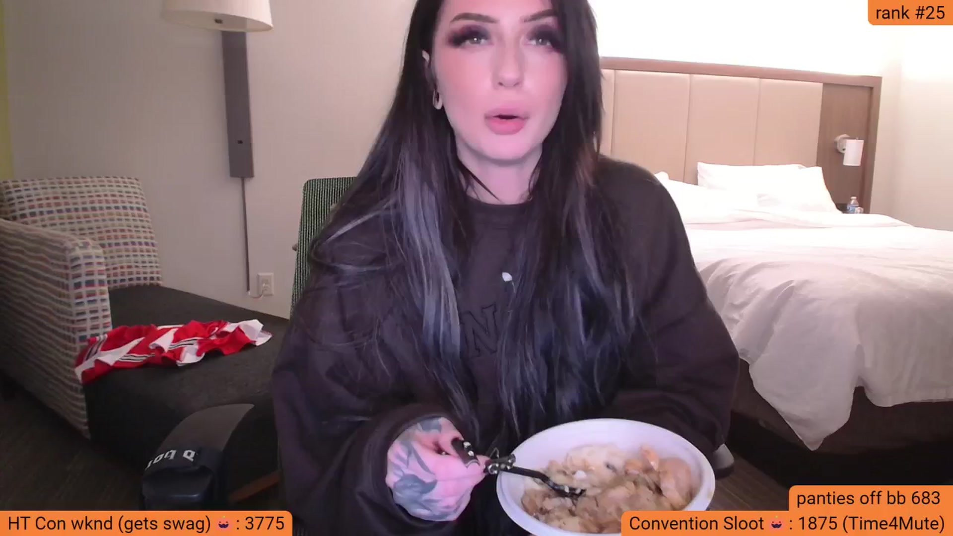 Gallery image thumbnail from BabeAriel's myfreecams stream on, 10/26/2024, 06:32 image 10 of 20