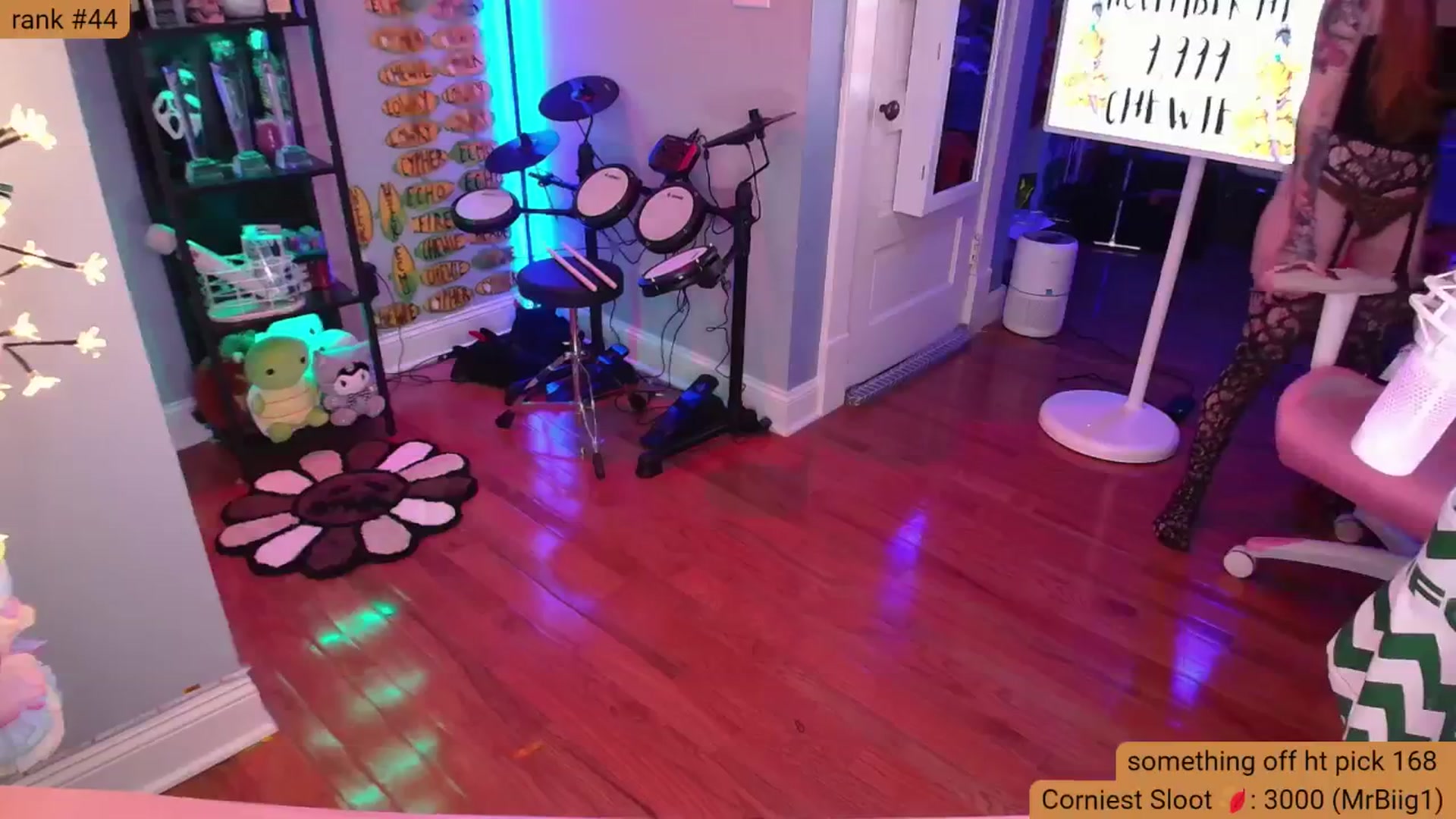 Gallery image thumbnail from BabeAriel's myfreecams stream on, 11/23/2024, 04:26 image 10 of 20
