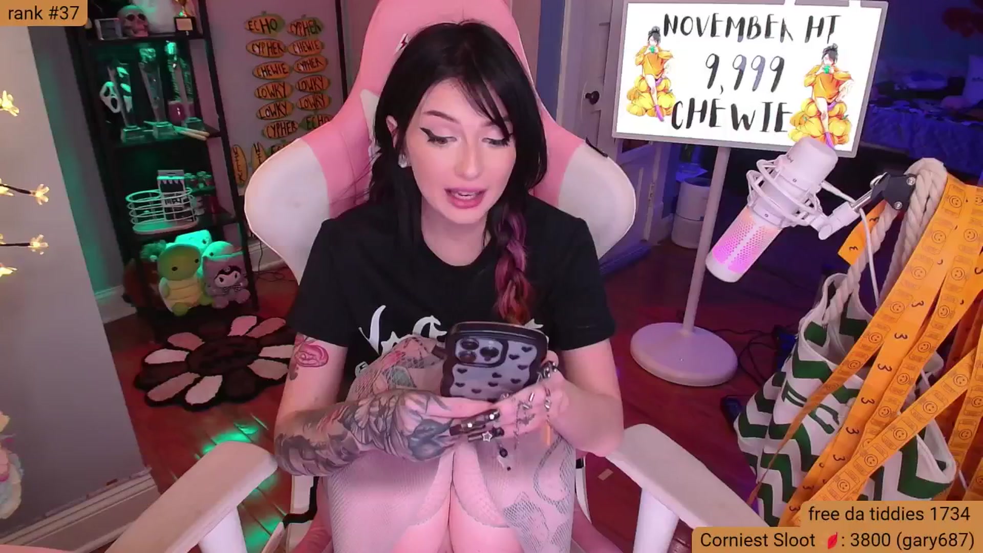 Gallery image thumbnail from BabeAriel's myfreecams stream on, 11/25/2024, 04:14 image 20 of 20