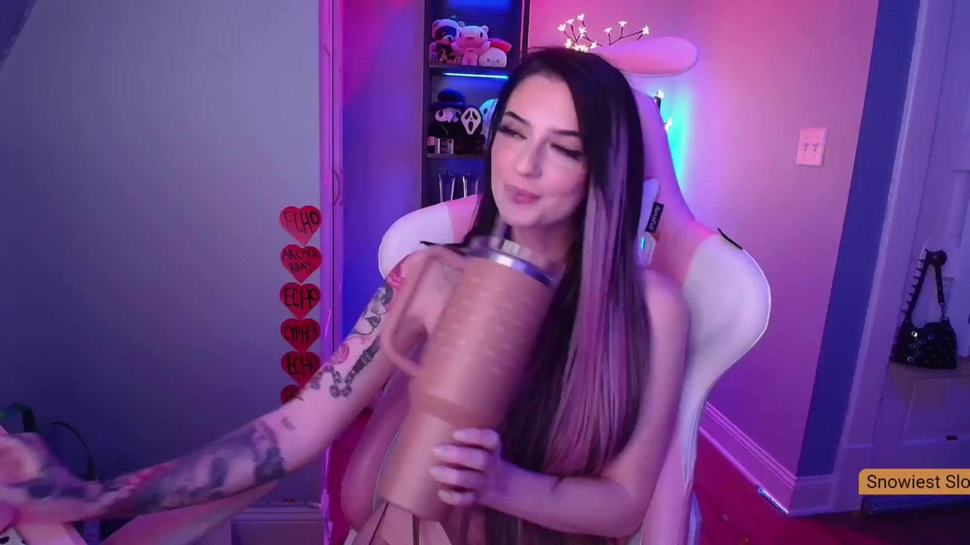Gallery image thumbnail from BabeAriel's myfreecams stream on, 01/13/2025, 04:58 image 7 of 20