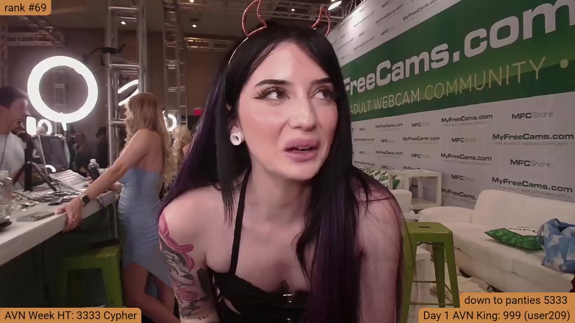 Gallery image thumbnail from BabeAriel's myfreecams stream on, 01/23/2025, 03:46 image 2 of 20
