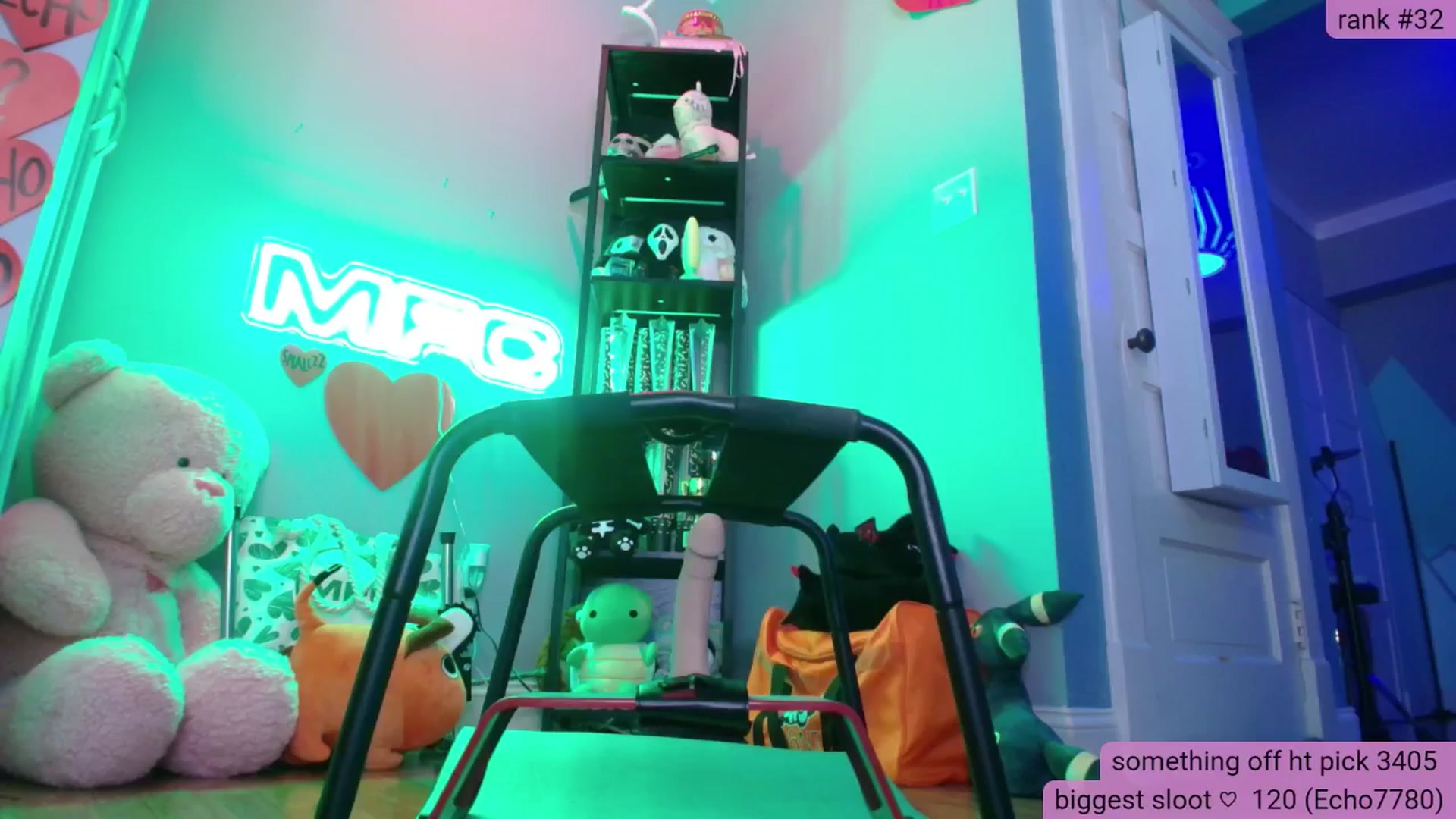 Gallery image thumbnail from BabeAriel's myfreecams stream on, 02/21/2025, 03:31 image 15 of 20