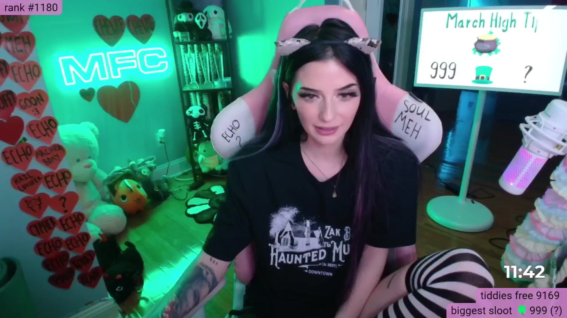Gallery image thumbnail from BabeAriel's myfreecams stream on, 03/03/2025, 07:42 image 5 of 20