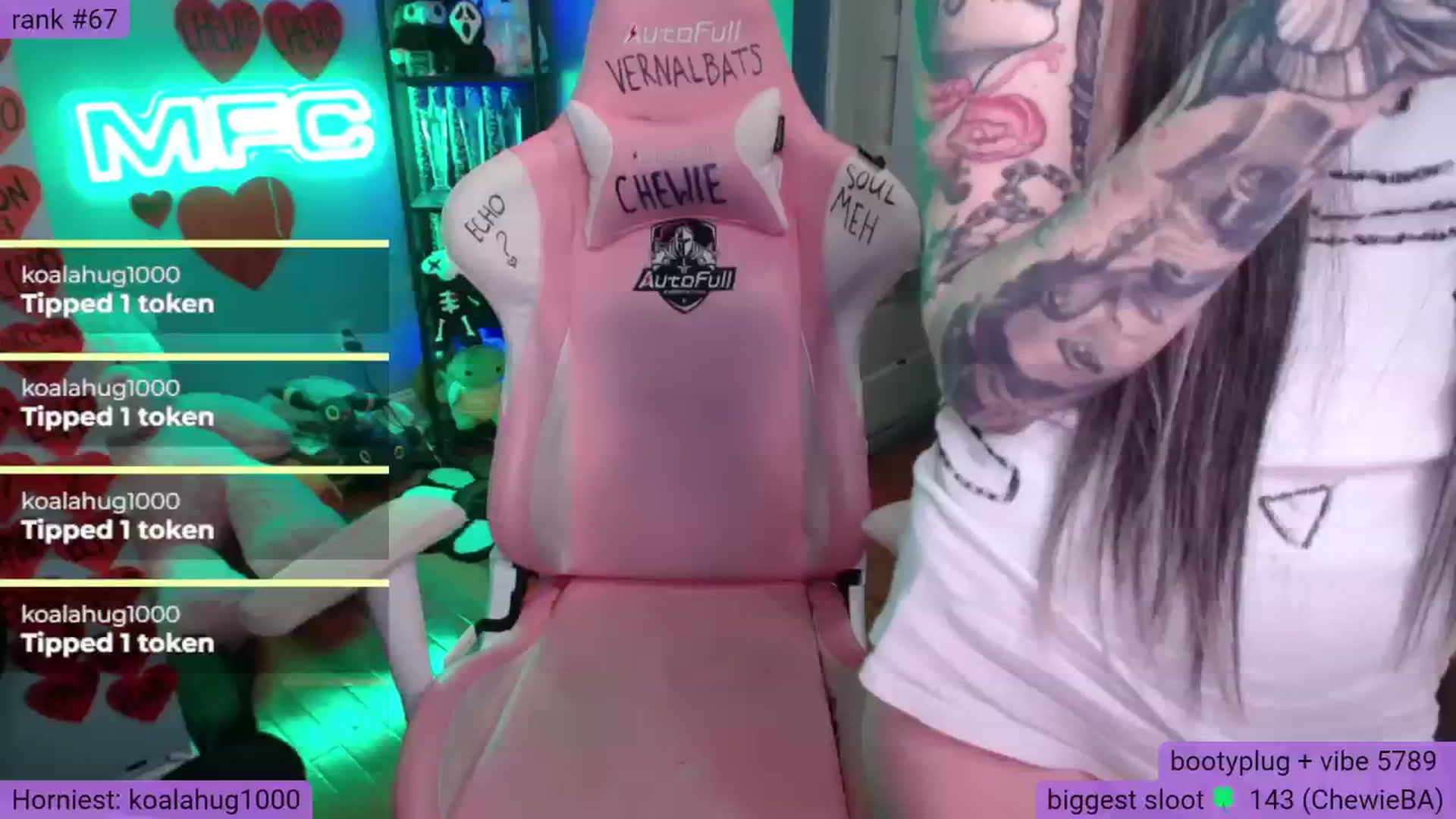 Gallery image thumbnail from BabeAriel's myfreecams stream on, 03/17/2025, 24:57 image 10 of 20
