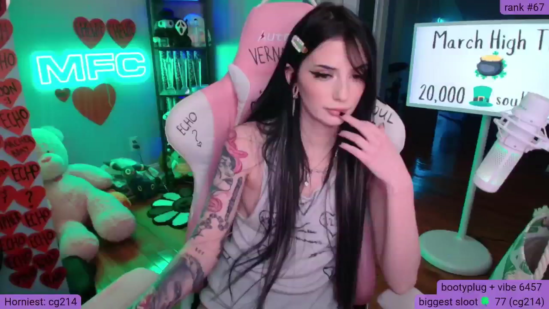 Gallery image thumbnail from BabeAriel's myfreecams stream on, 03/17/2025, 24:57 image 4 of 20