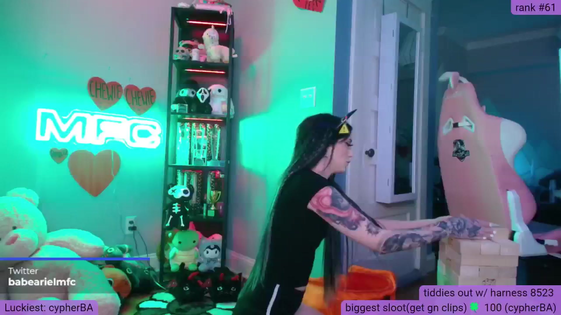 Gallery image thumbnail from BabeAriel's myfreecams stream on, 03/22/2025, 24:01 image 20 of 20