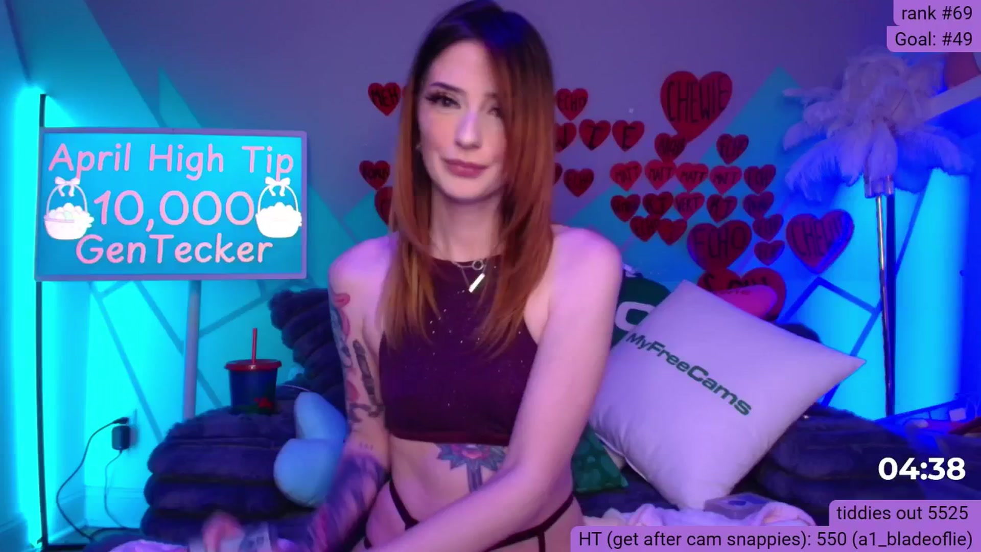 Gallery image thumbnail from BabeAriel's myfreecams stream on, 04/28/2025, 02:38 image 12 of 20