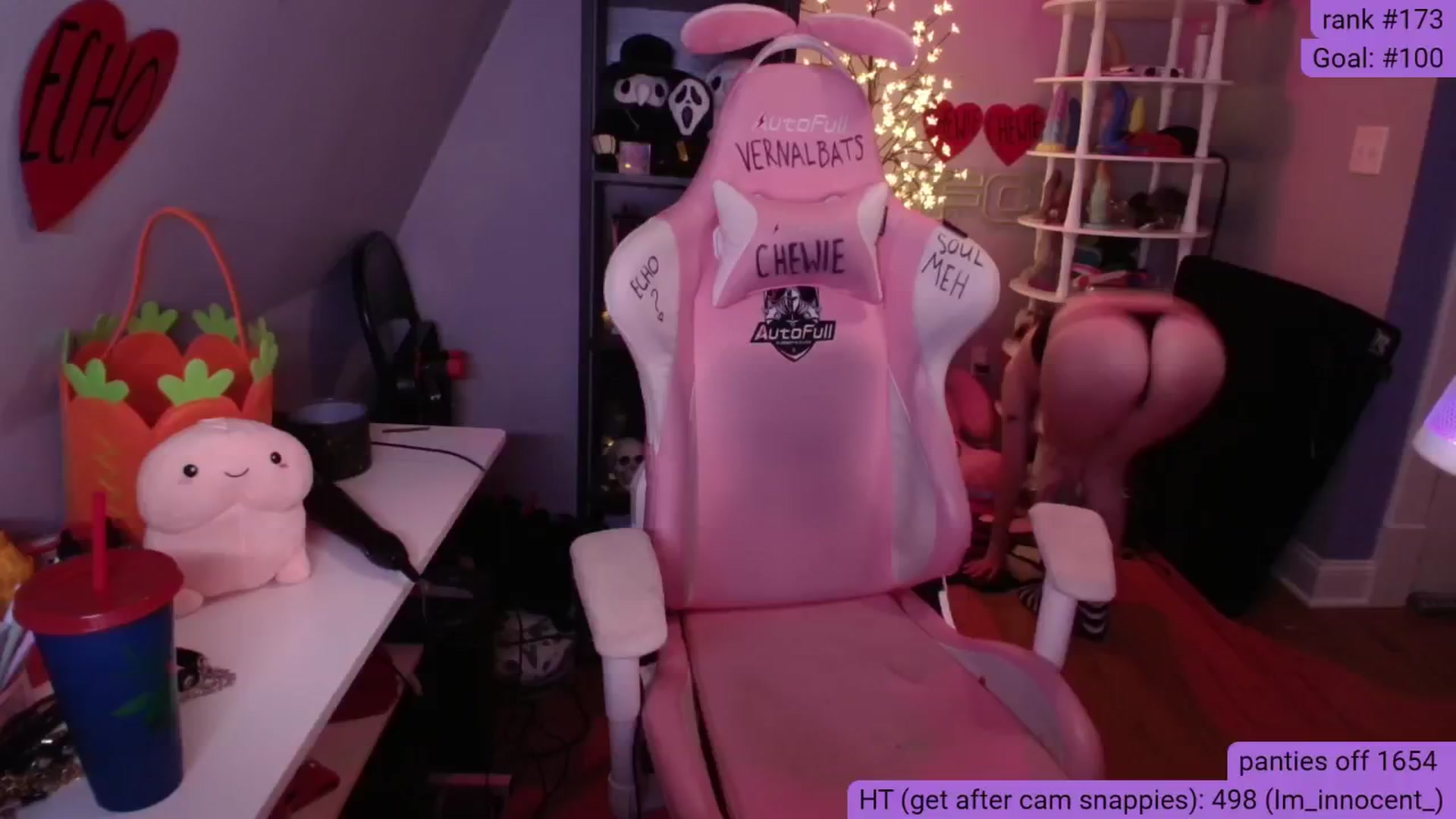 Gallery image thumbnail from BabeAriel's myfreecams stream on, 05/02/2025, 01:42 image 14 of 20
