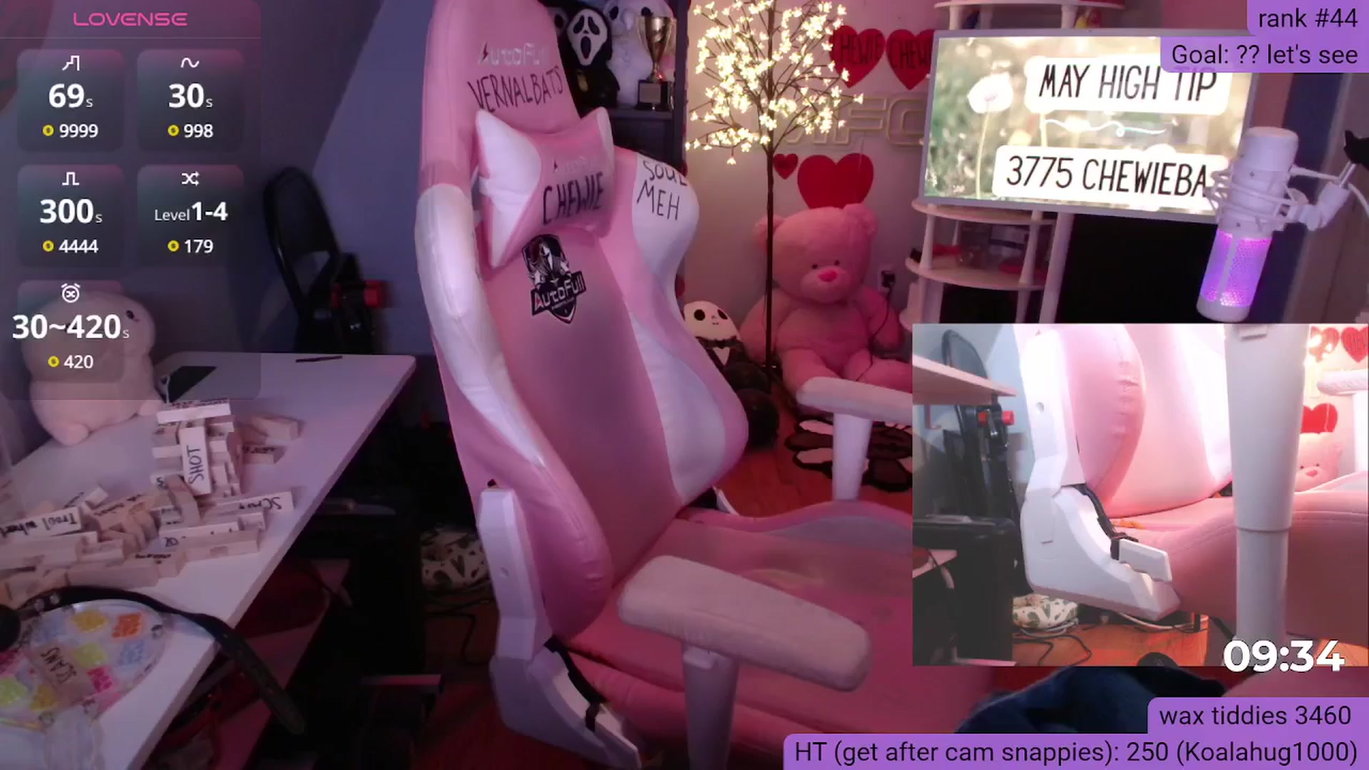 Gallery image thumbnail from BabeAriel's myfreecams stream on, 05/06/2025, 01:57 image 13 of 20