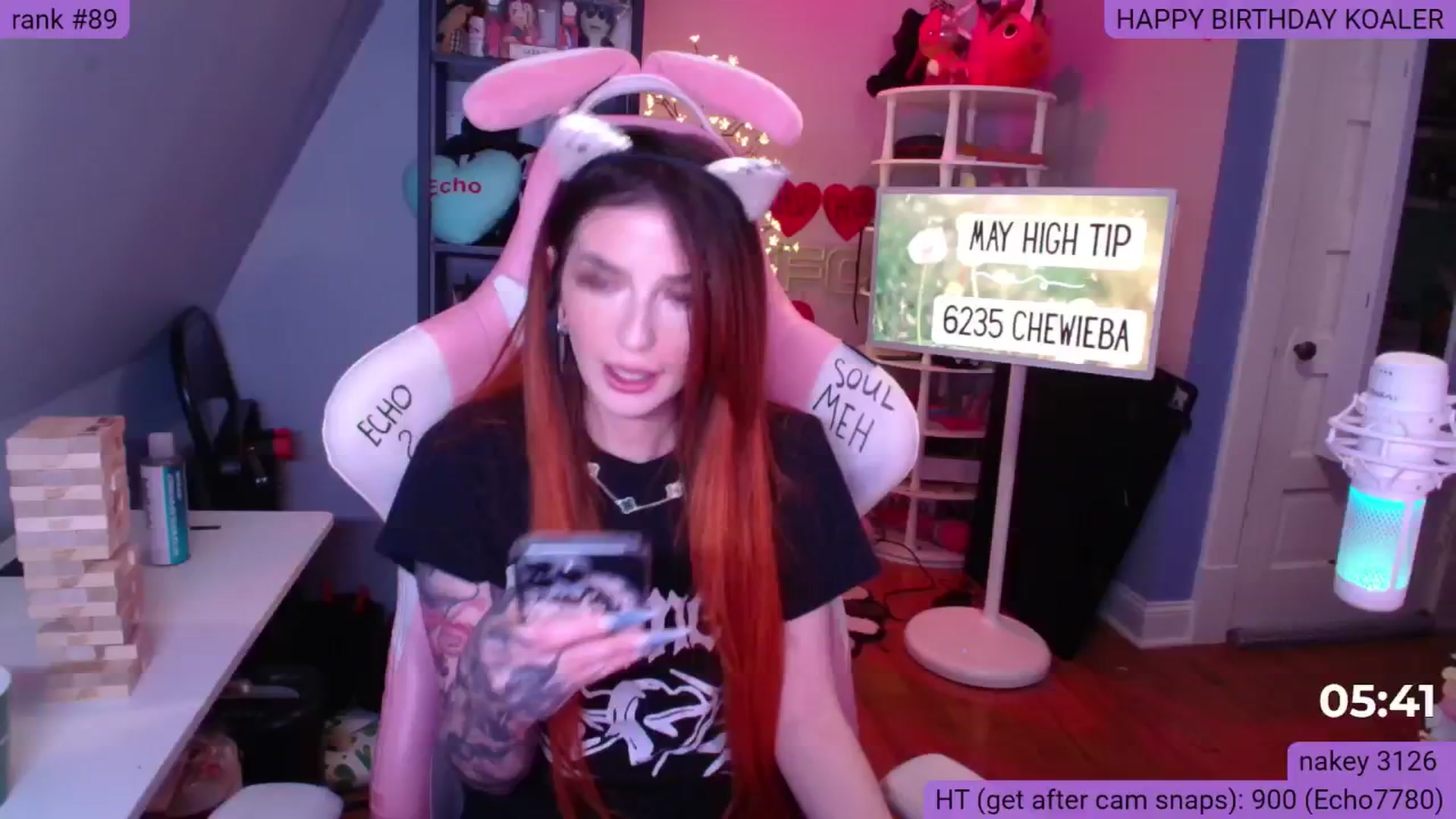 Gallery image thumbnail from BabeAriel's myfreecams stream on, 05/17/2025, 02:23 image 18 of 20