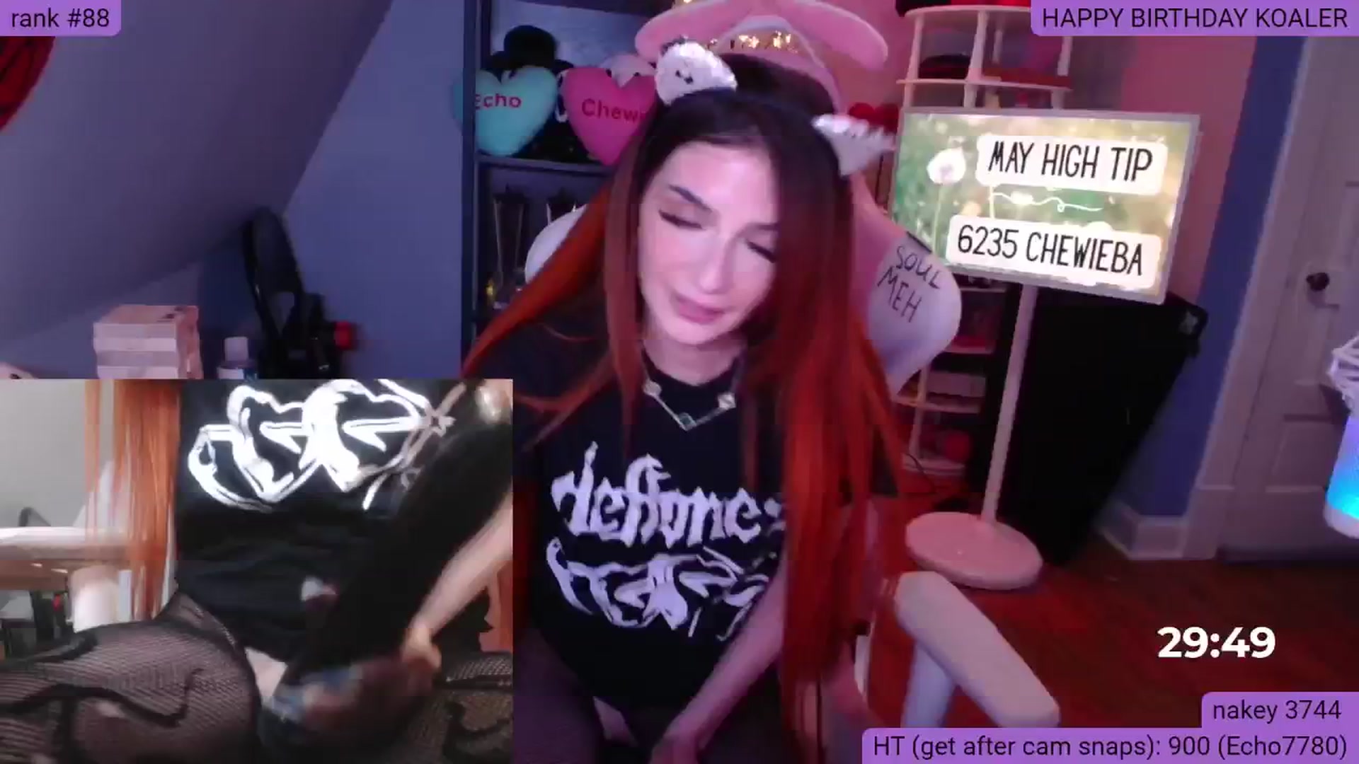 Gallery image thumbnail from BabeAriel's myfreecams stream on, 05/17/2025, 02:23 image 10 of 20