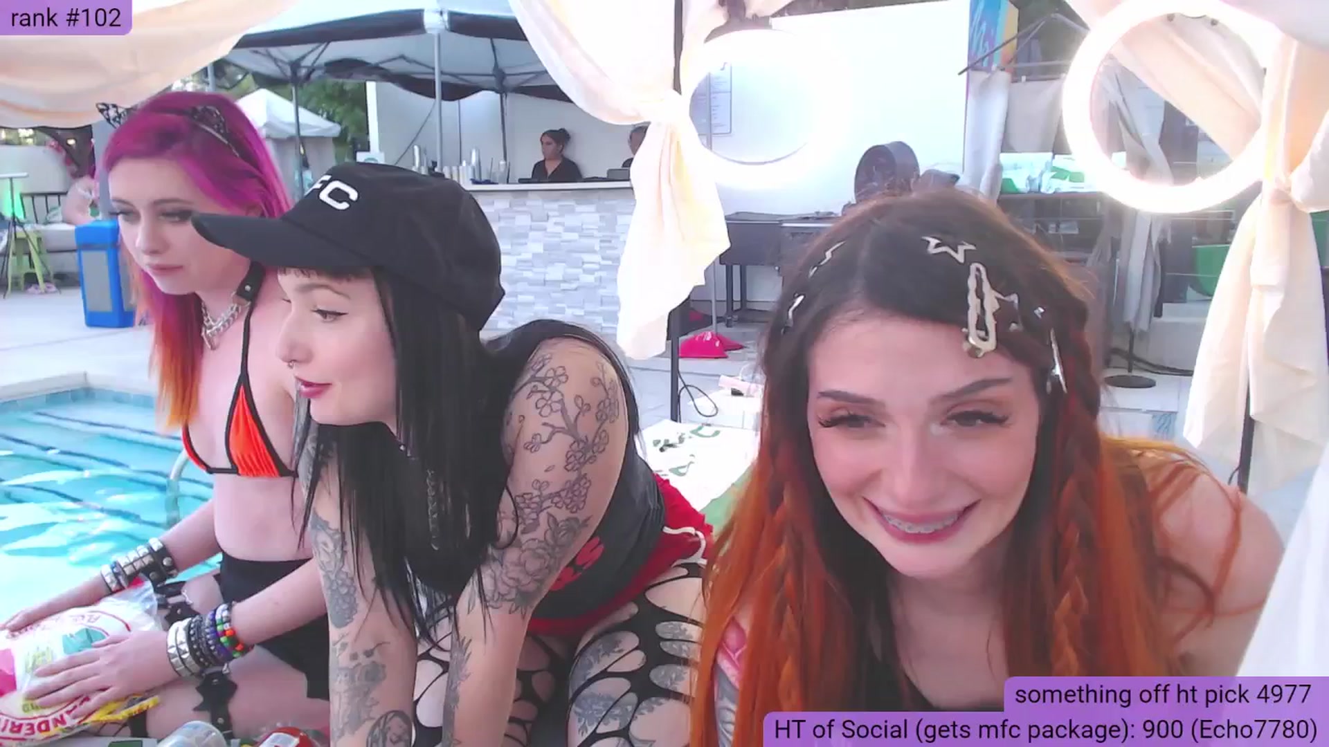 Gallery image thumbnail from BabeAriel's myfreecams stream on, 05/20/2025, 05:47 image 7 of 20