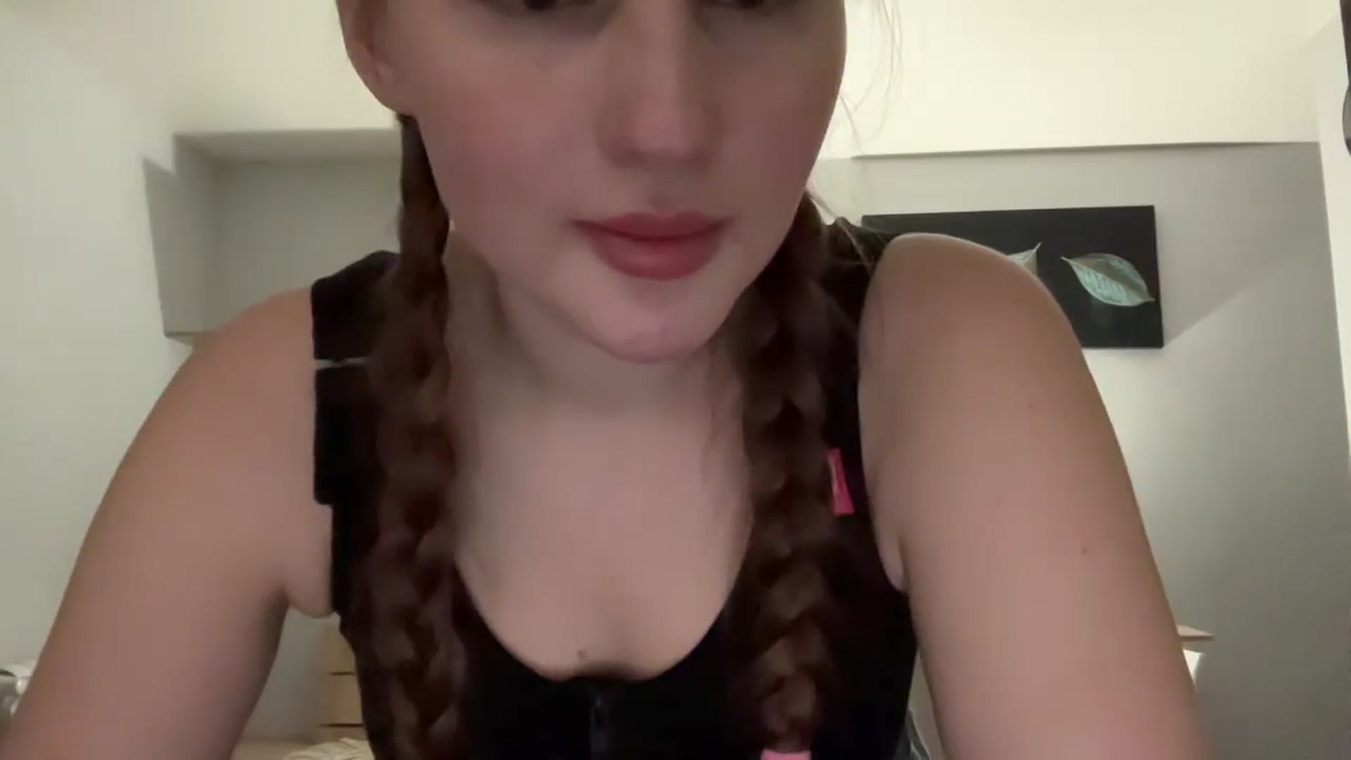 Gallery image thumbnail from BabeRosie's myfreecams stream on, 02/17/2025, 23:30 image 13 of 20