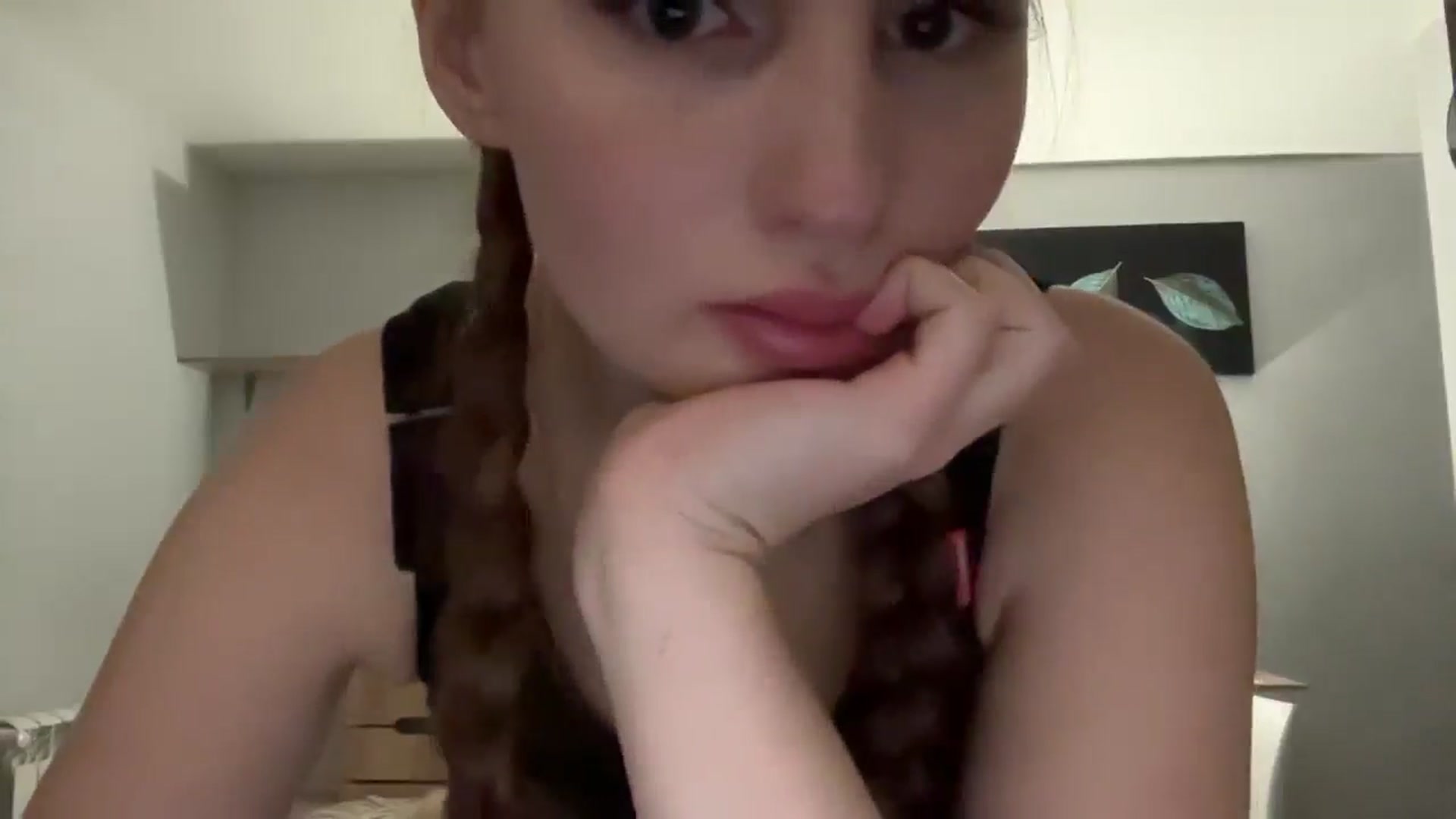 Gallery image thumbnail from BabeRosie's myfreecams stream on, 02/17/2025, 23:30 image 6 of 20