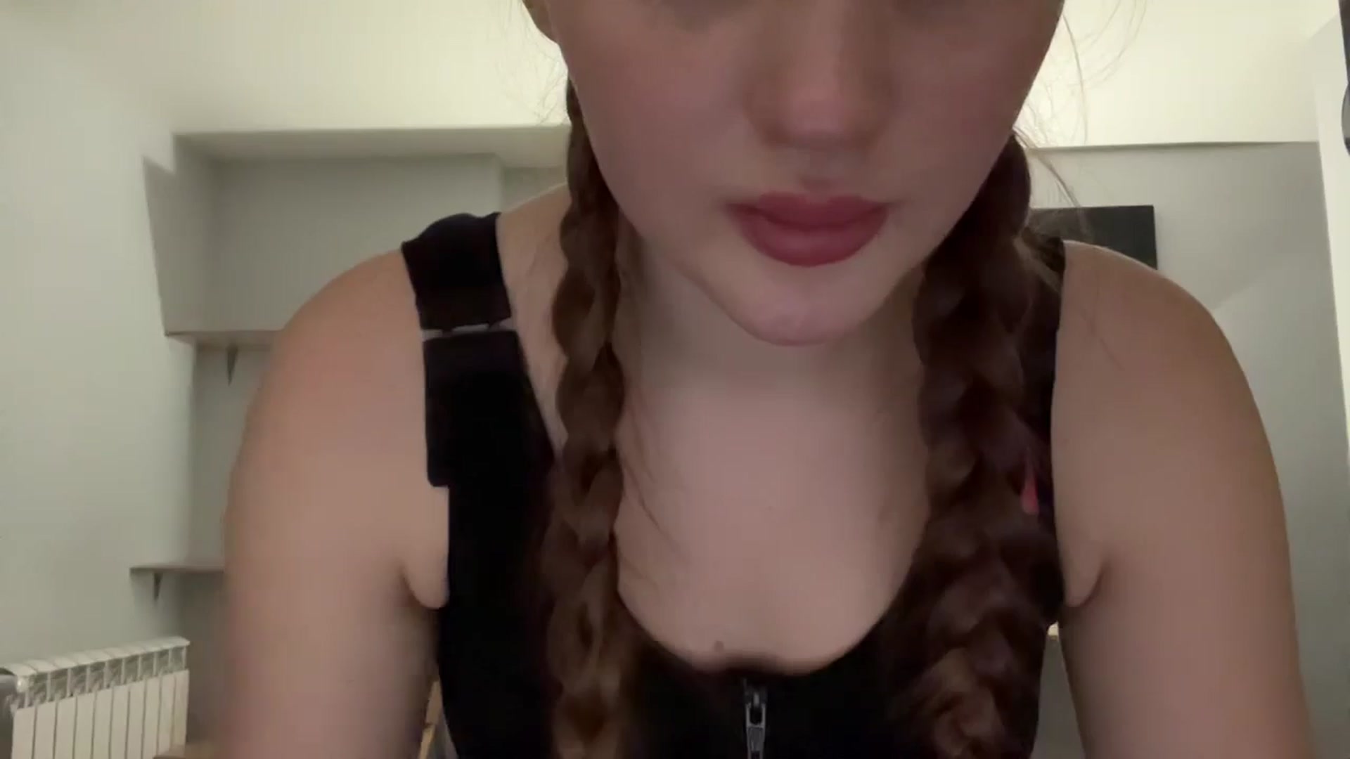 Gallery image thumbnail from BabeRosie's myfreecams stream on, 02/17/2025, 23:30 image 10 of 20
