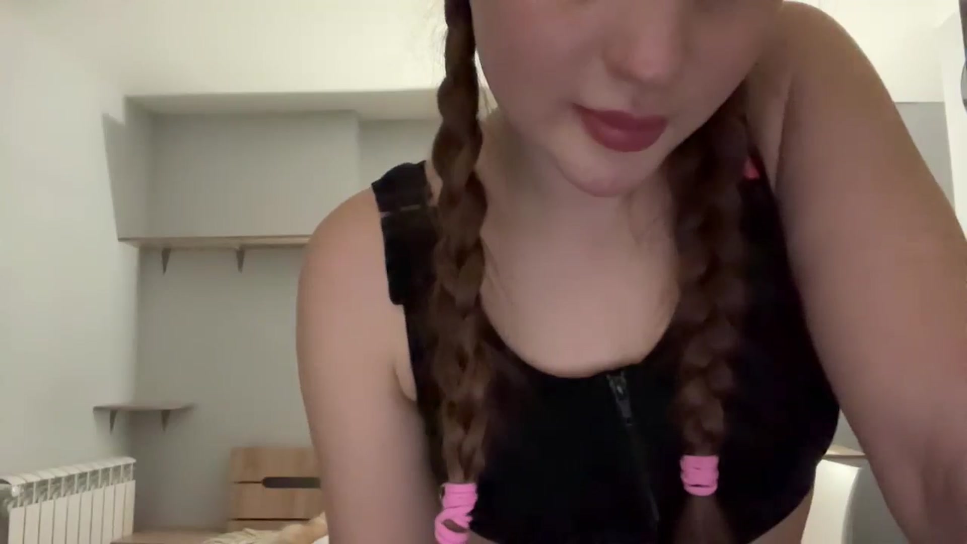 Gallery image thumbnail from BabeRosie's myfreecams stream on, 02/17/2025, 23:30 image 15 of 20