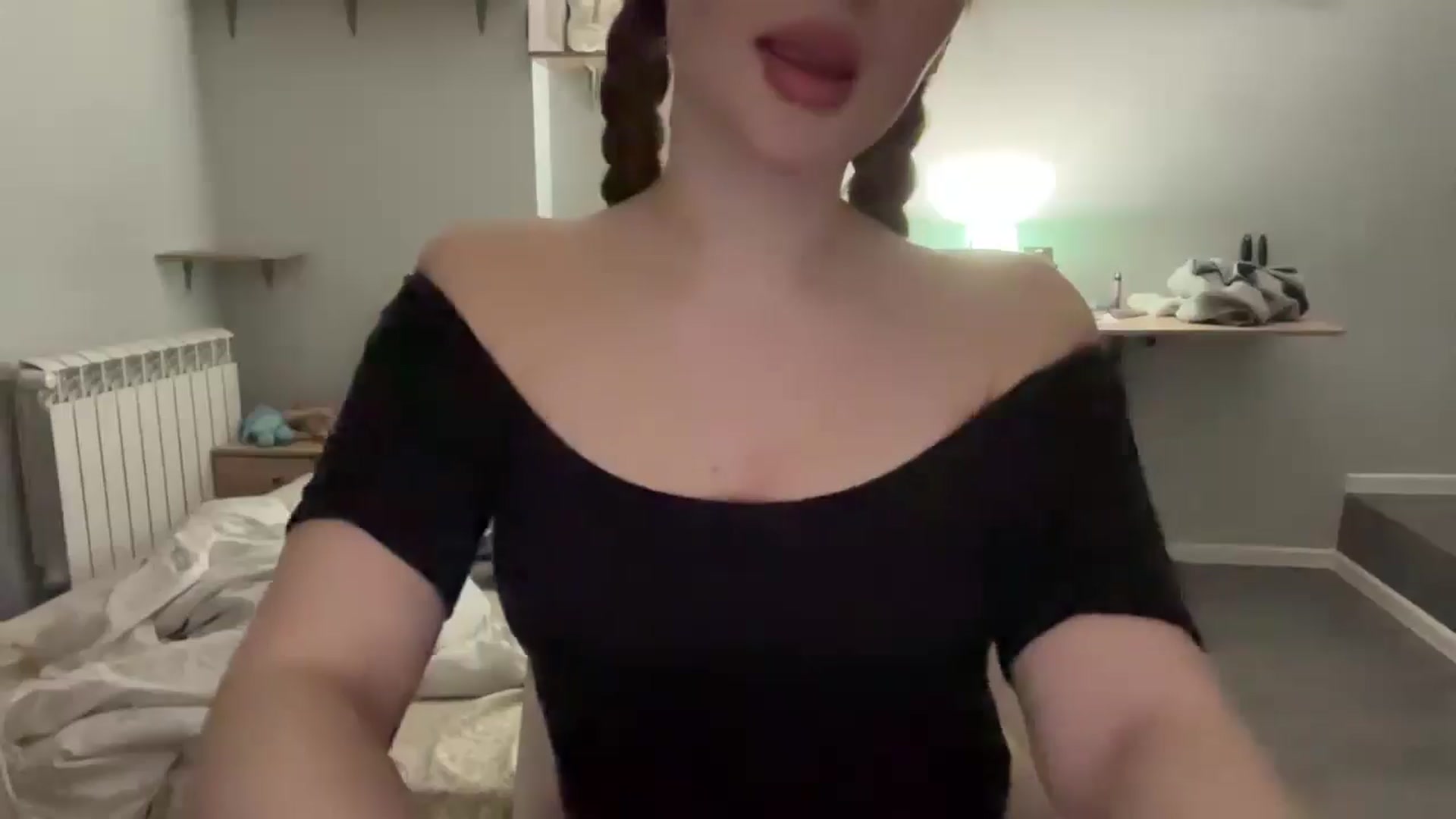 Gallery image thumbnail from BabeRosie's myfreecams stream on, 02/18/2025, 22:30 image 16 of 20