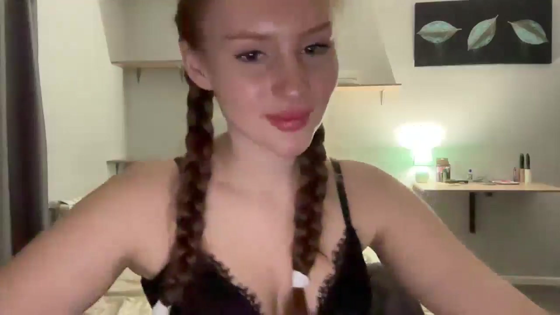 Gallery image thumbnail from BabeRosie's myfreecams stream on, 02/20/2025, 22:55 image 19 of 20