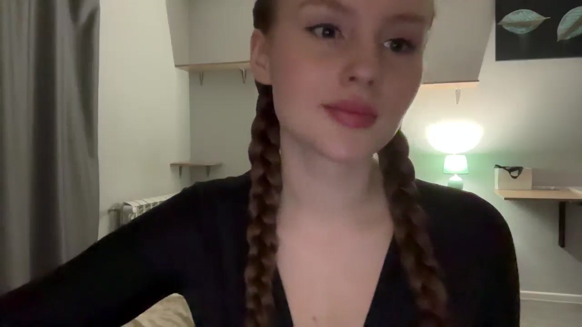 Gallery image thumbnail from BabeRosie's myfreecams stream on, 02/22/2025, 18:07 image 7 of 20