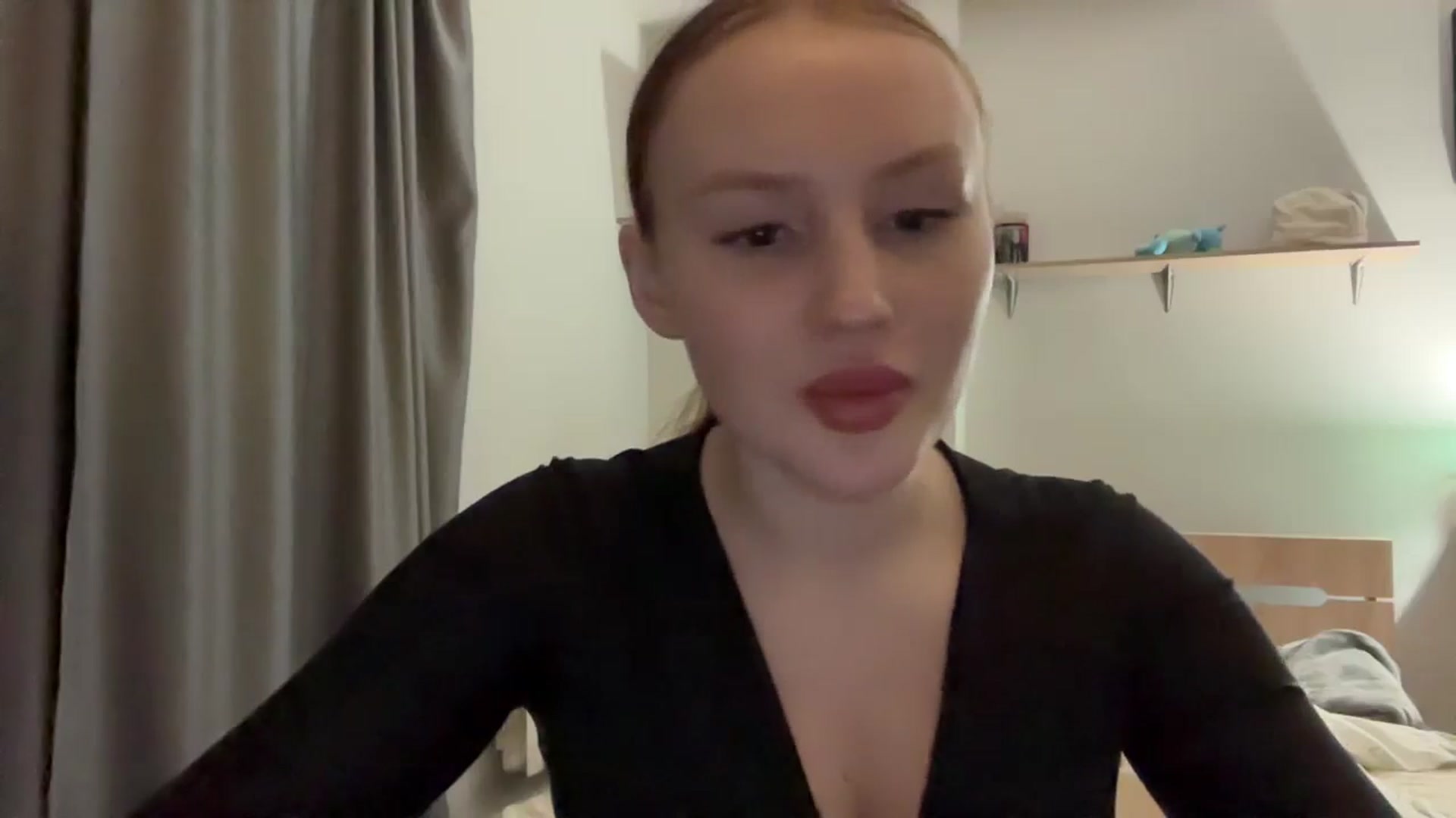 Gallery image thumbnail from BabeRosie's myfreecams stream on, 02/25/2025, 19:45 image 4 of 20
