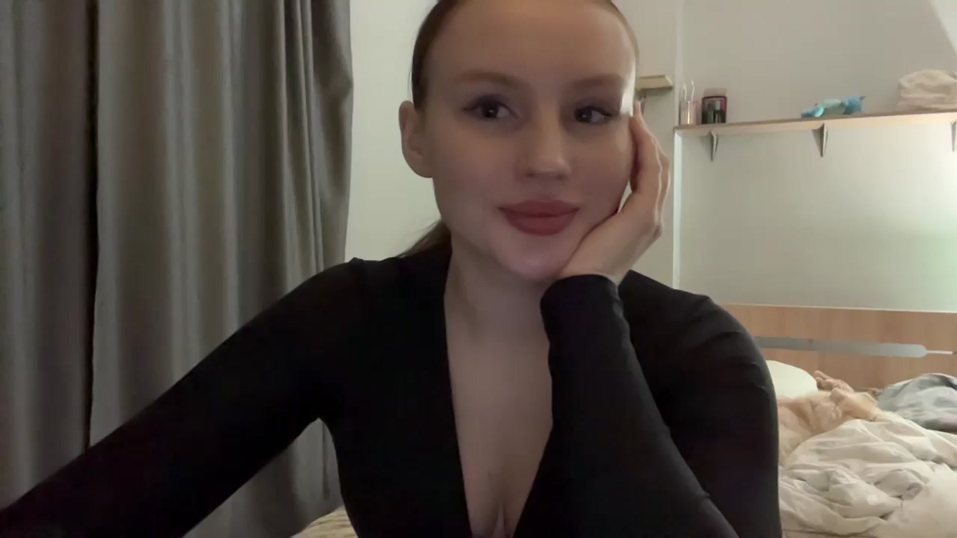 Gallery image thumbnail from BabeRosie's myfreecams stream on, 02/25/2025, 19:45 image 15 of 20
