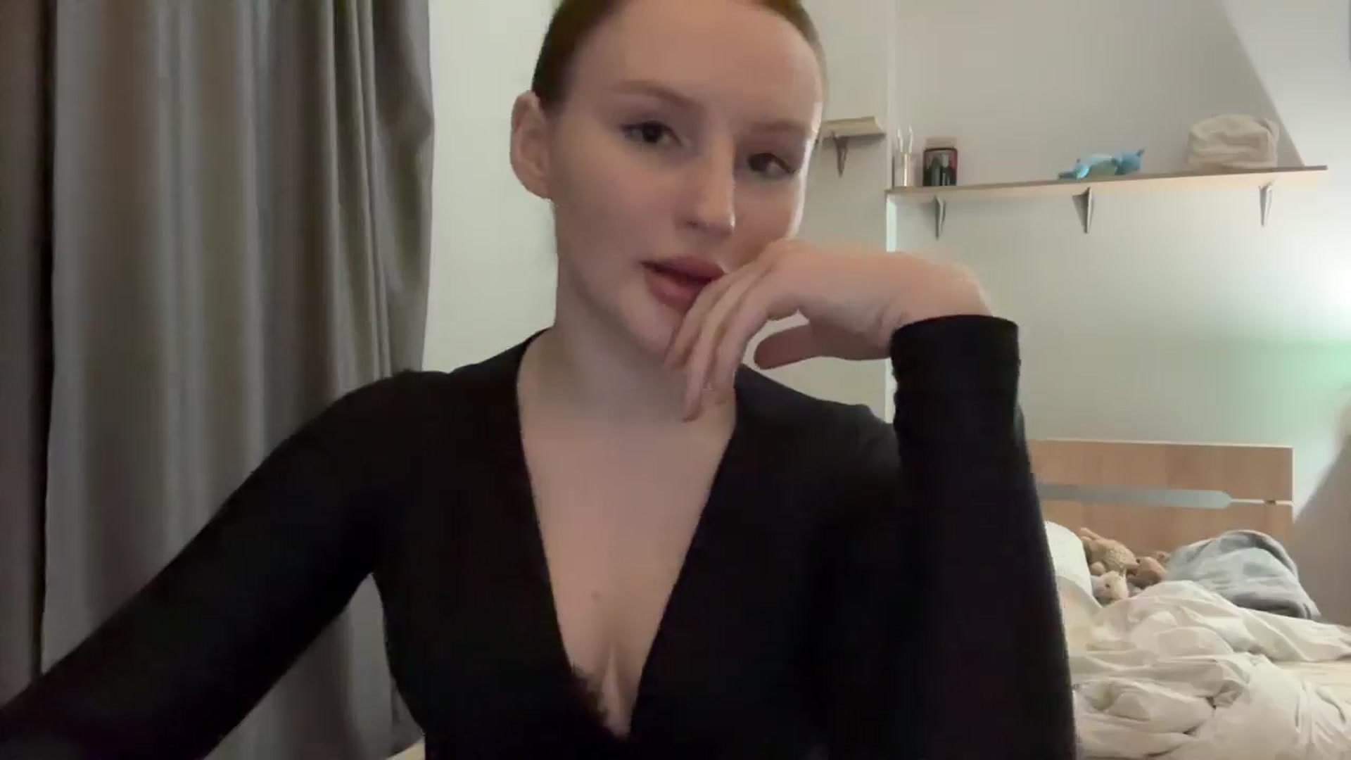 Gallery image thumbnail from BabeRosie's myfreecams stream on, 02/25/2025, 21:31 image 5 of 20