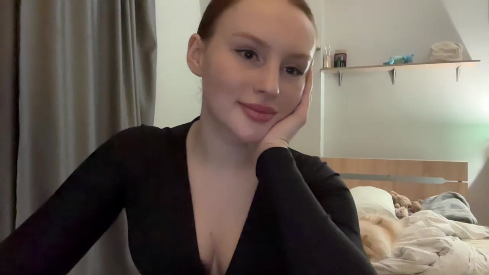 Gallery image thumbnail from BabeRosie's myfreecams stream on, 02/25/2025, 21:31 image 3 of 20
