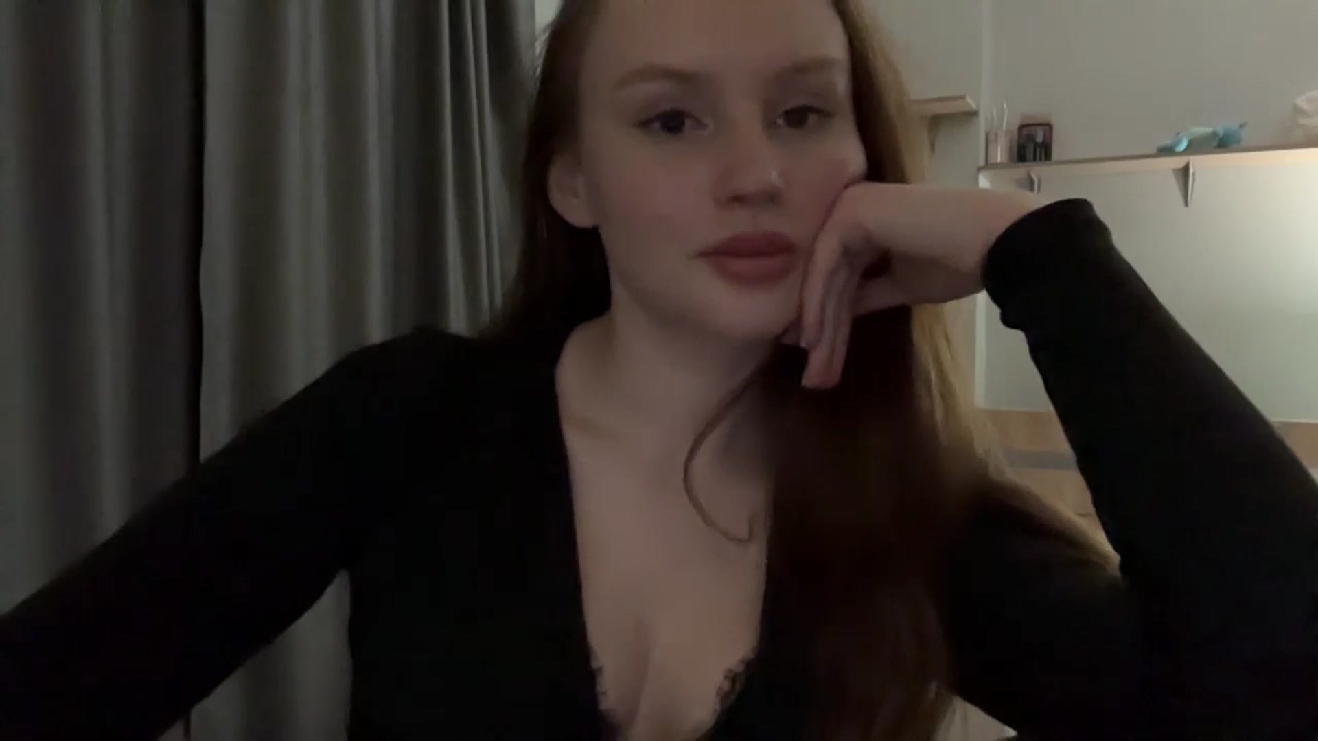 Gallery image thumbnail from BabeRosie's myfreecams stream on, 02/26/2025, 02:10 image 16 of 20