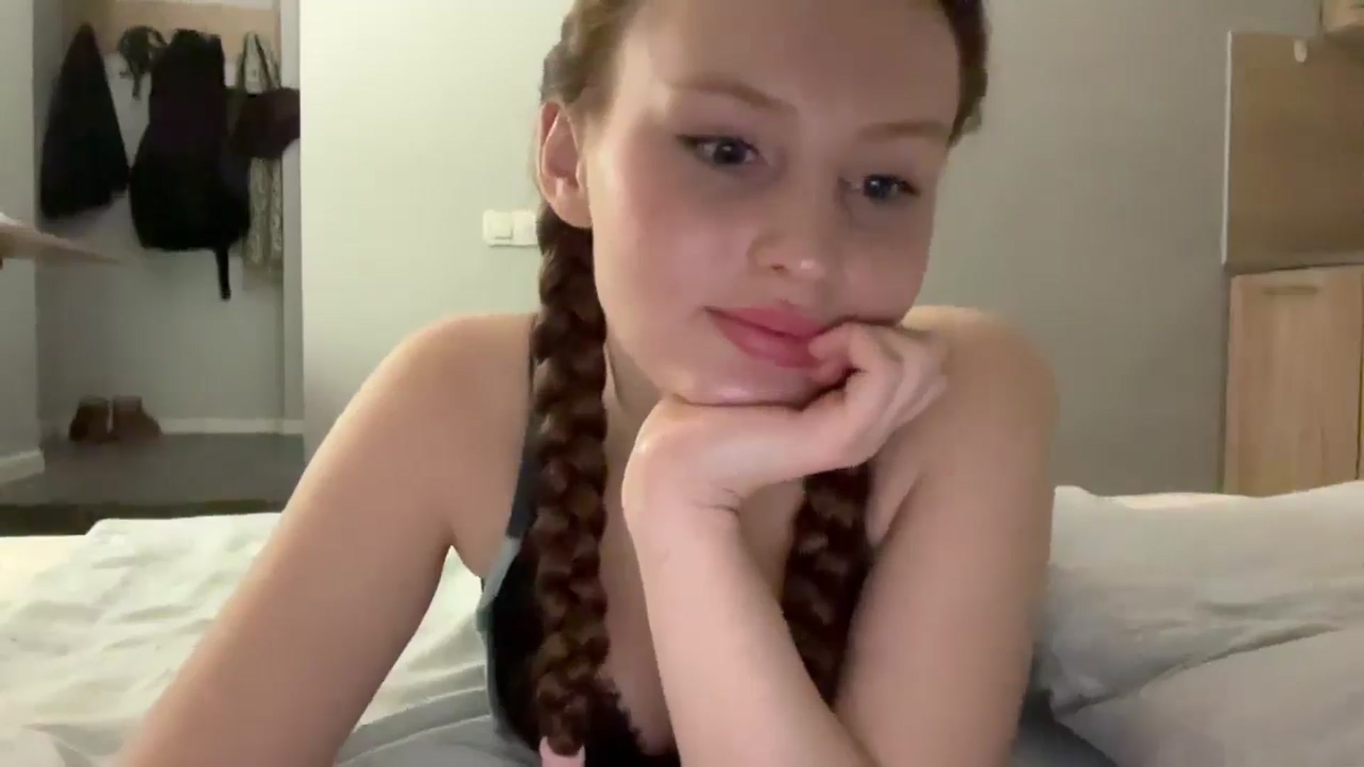 Gallery image thumbnail from BabeRosie's myfreecams stream on, 02/26/2025, 18:30 image 19 of 20