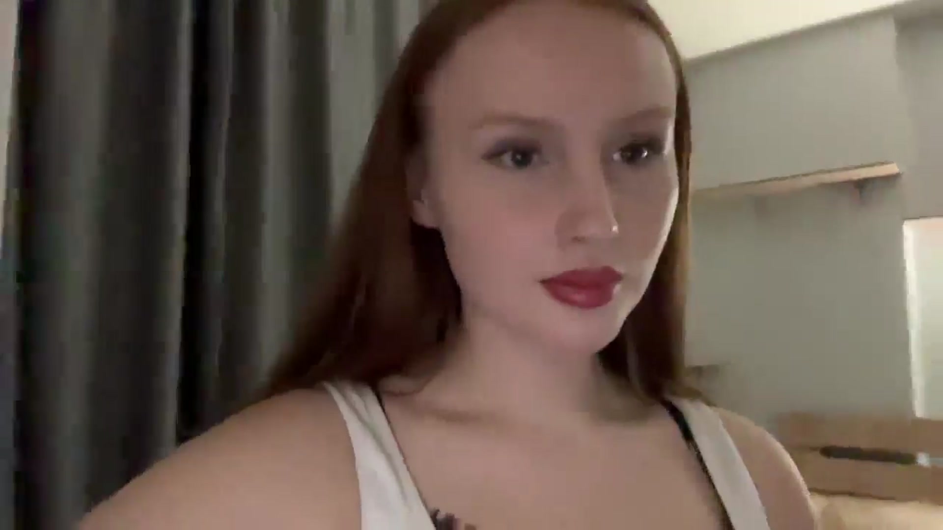 Gallery image thumbnail from BabeRosie's myfreecams stream on, 03/17/2025, 21:27 image 4 of 20