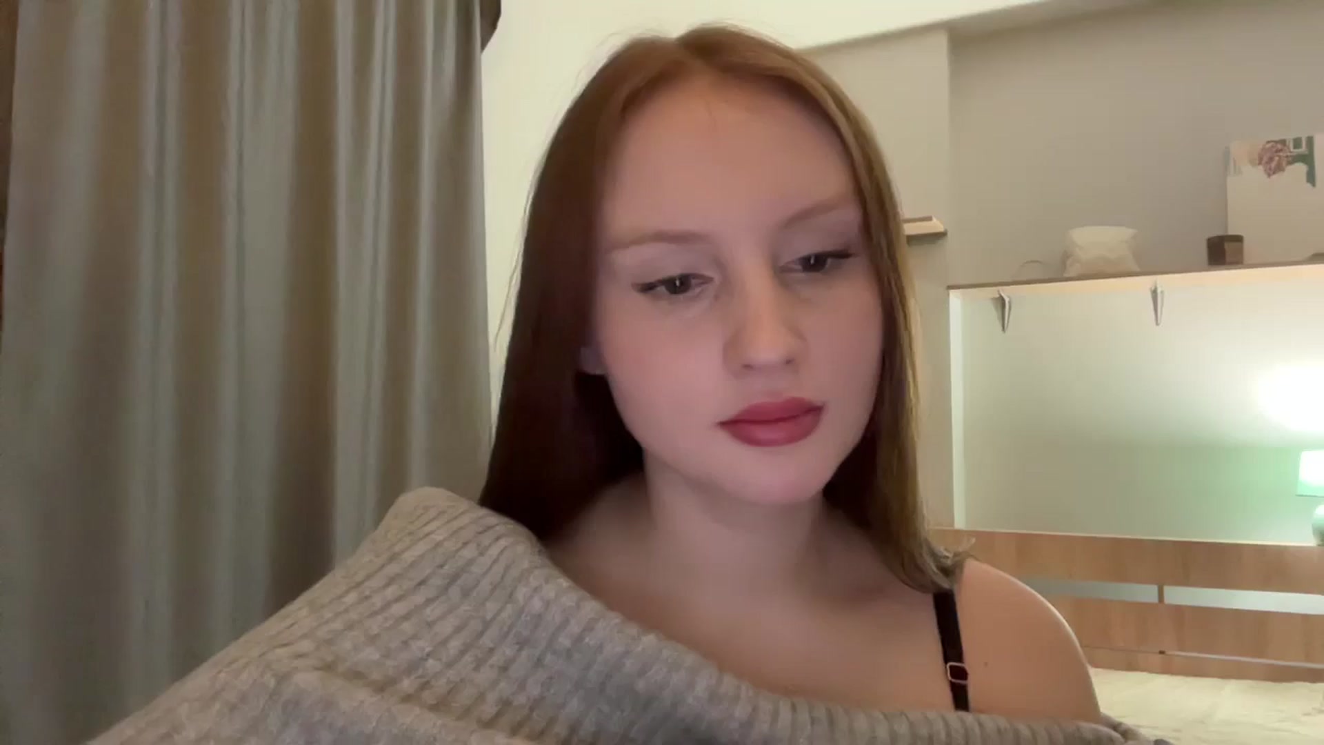 Gallery image thumbnail from BabeRosie's myfreecams stream on, 03/19/2025, 20:01 image 1 of 20
