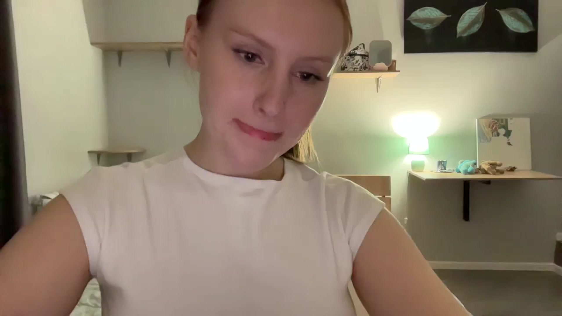 Gallery image thumbnail from BabeRosie's myfreecams stream on, 04/02/2025, 16:28 image 17 of 20