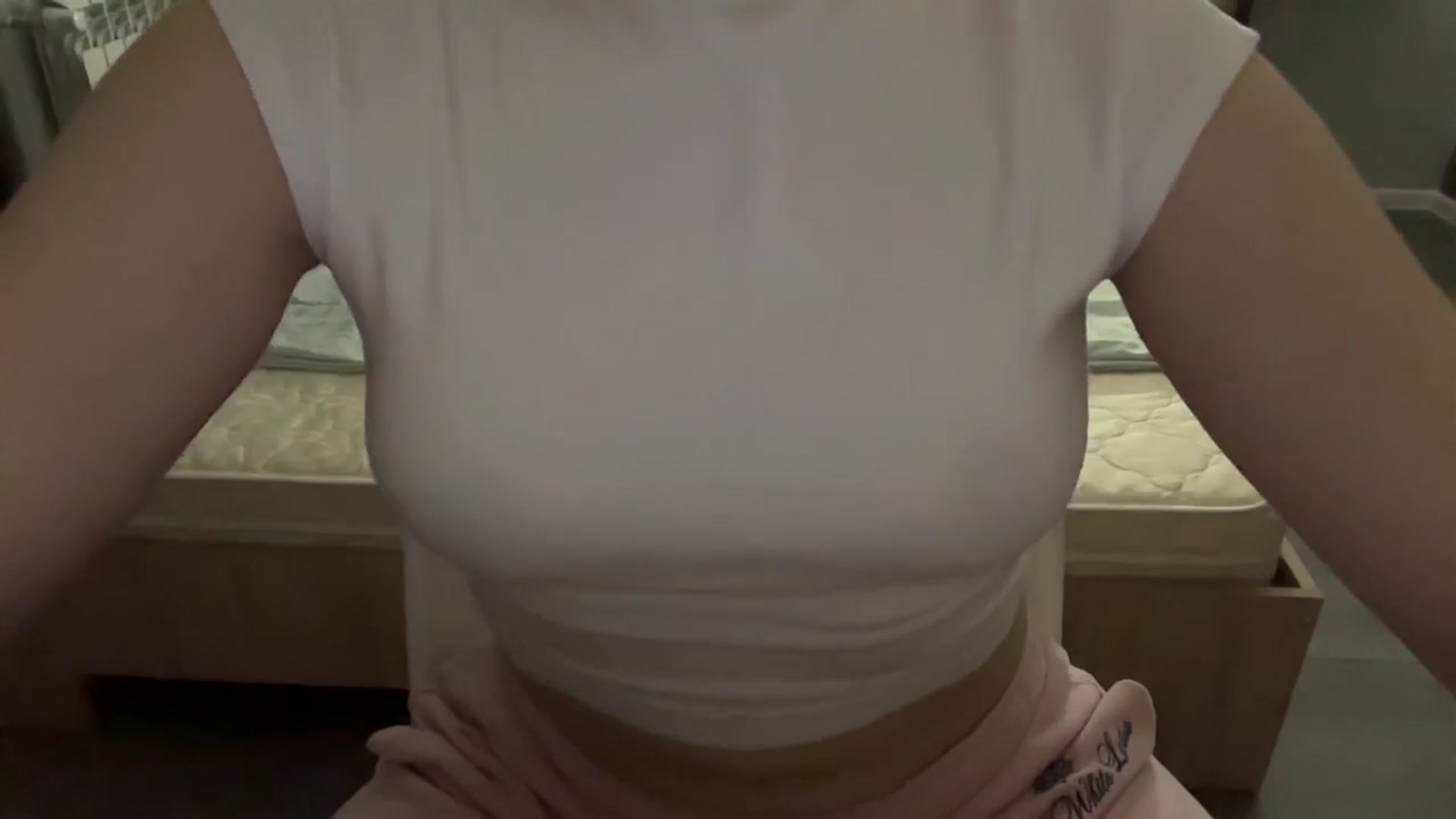 Gallery image thumbnail from BabeRosie's myfreecams stream on, 04/02/2025, 17:59 image 18 of 20