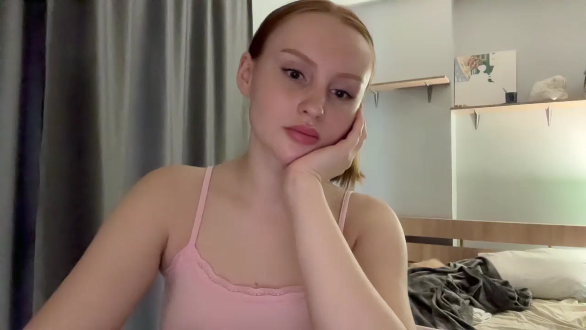 Gallery image thumbnail from BabeRosie's myfreecams stream on, 04/15/2025, 16:00 image 5 of 20