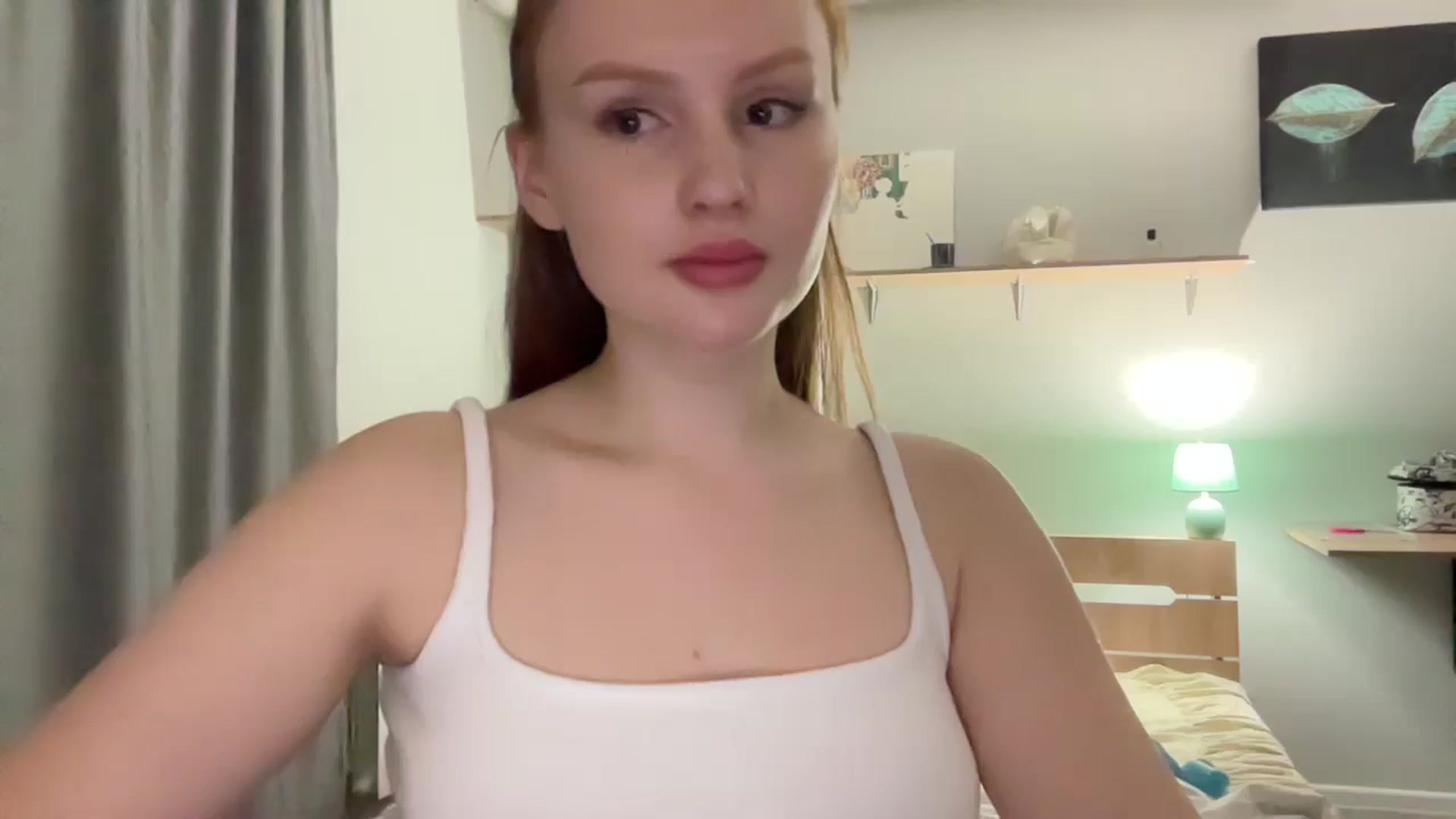 Gallery image thumbnail from BabeRosie's myfreecams stream on, 04/16/2025, 18:36 image 14 of 20