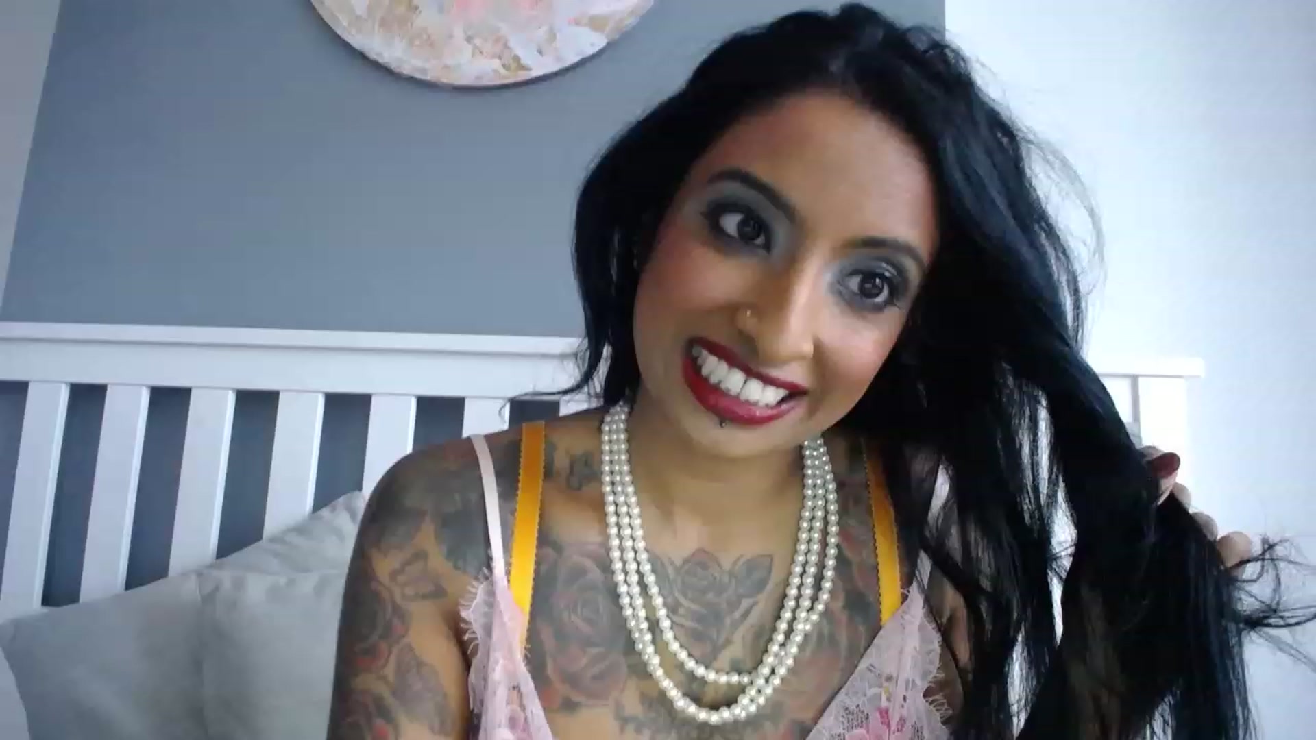 Gallery image thumbnail from BabeXX69XX's myfreecams stream on, 12/03/2022, 14:46 image 7 of 20