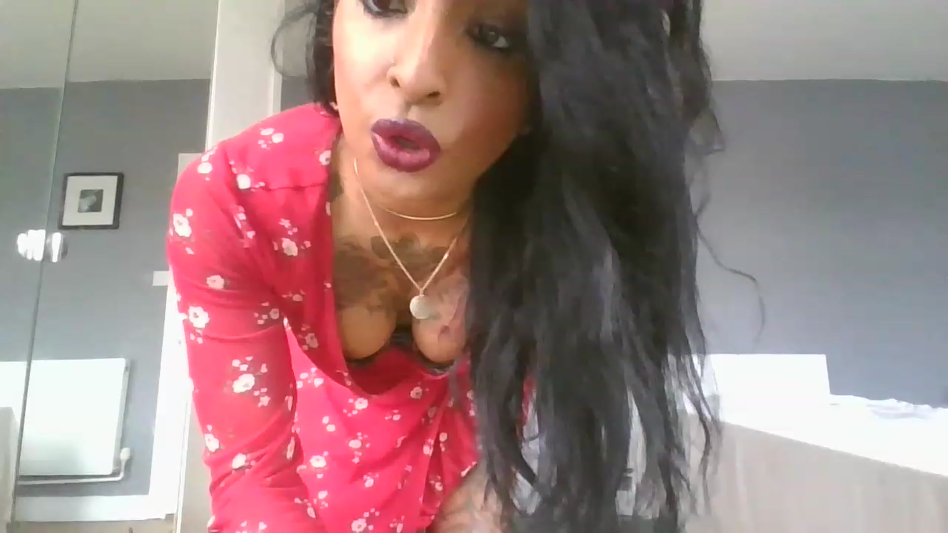 Gallery image thumbnail from BabeXX69XX's myfreecams stream on, 12/21/2022, 09:36 image 13 of 20