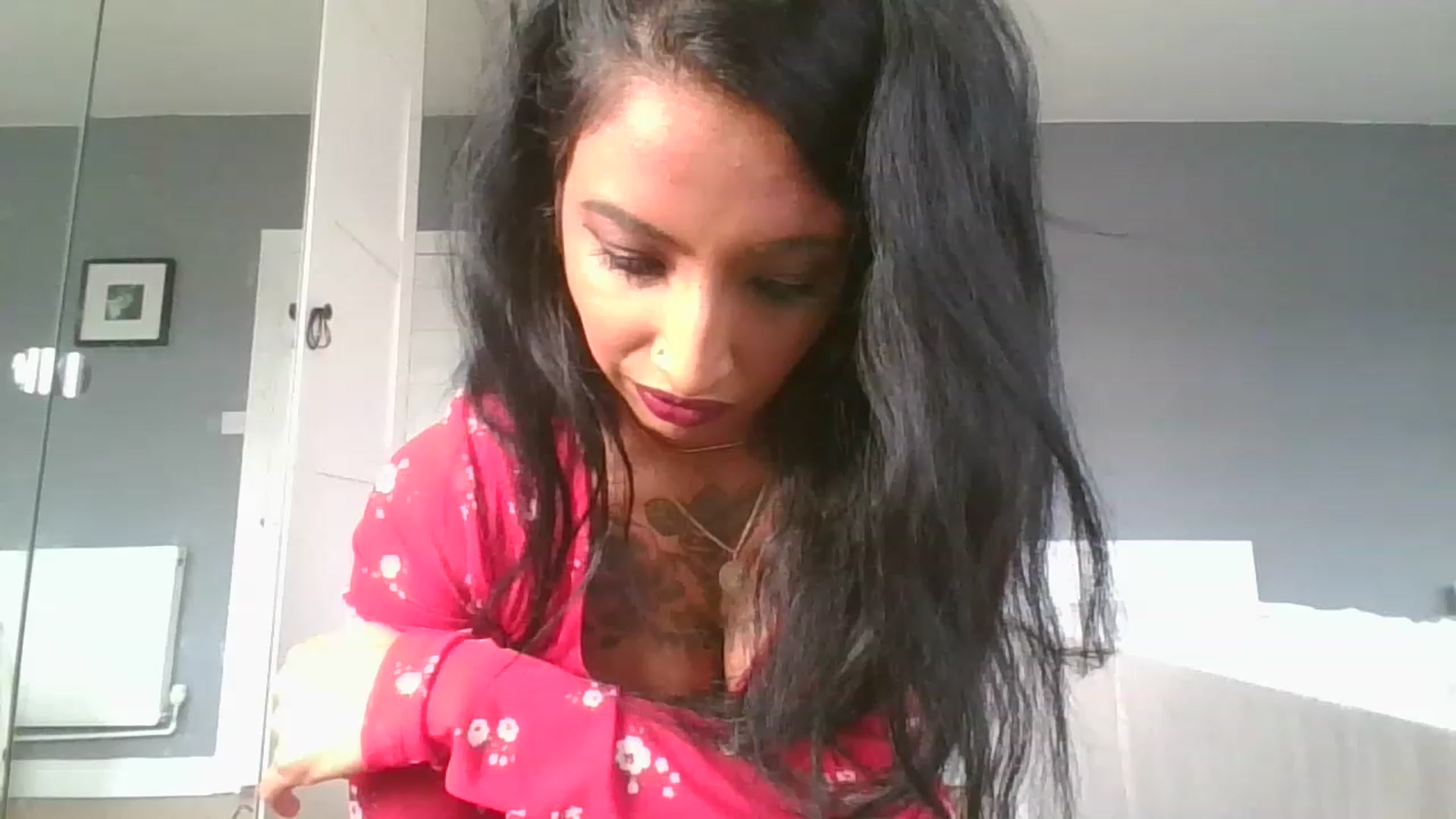 Gallery image thumbnail from BabeXX69XX's myfreecams stream on, 12/21/2022, 10:18 image 9 of 20