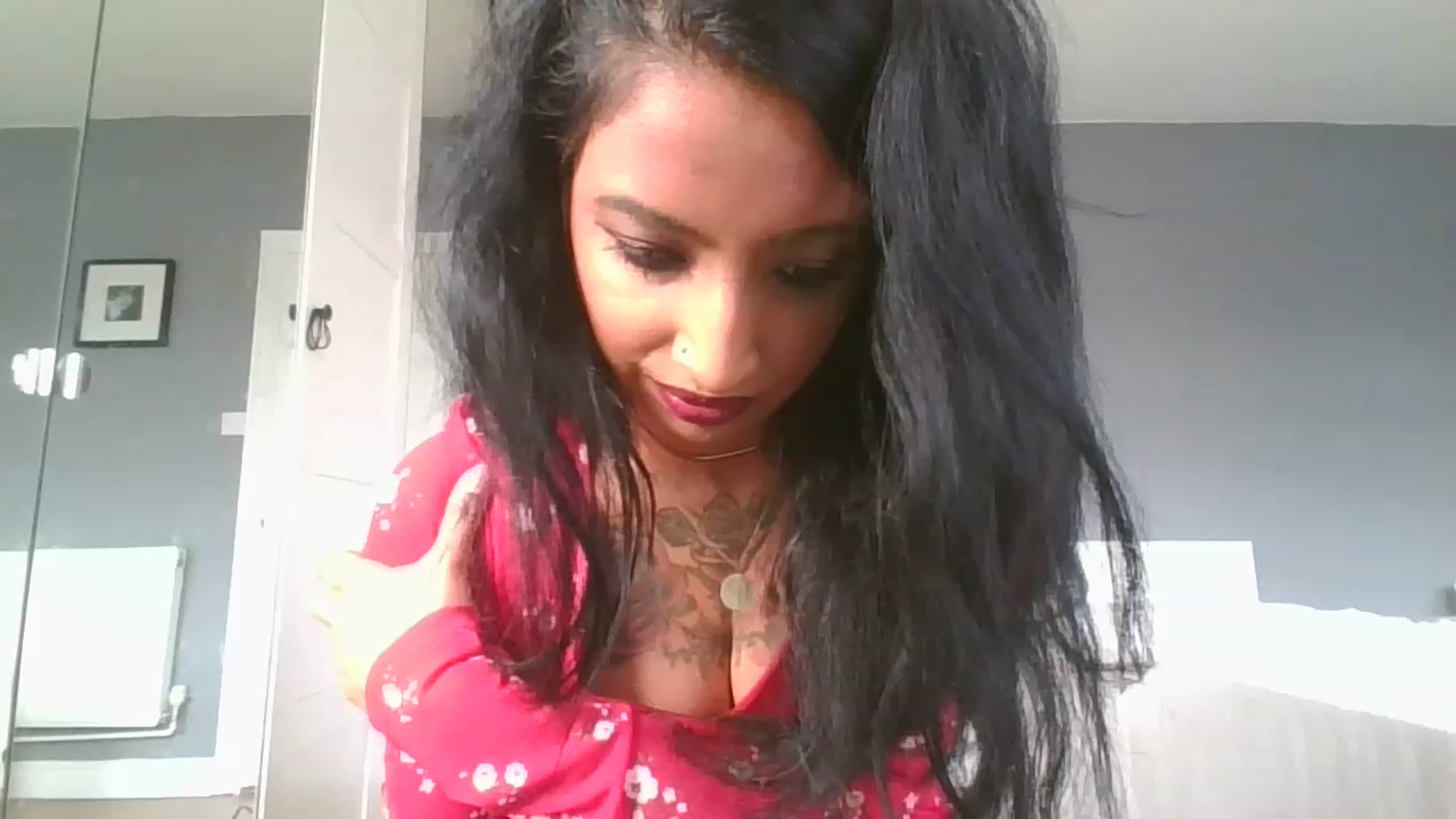 Gallery image thumbnail from BabeXX69XX's myfreecams stream on, 12/21/2022, 10:18 image 12 of 20
