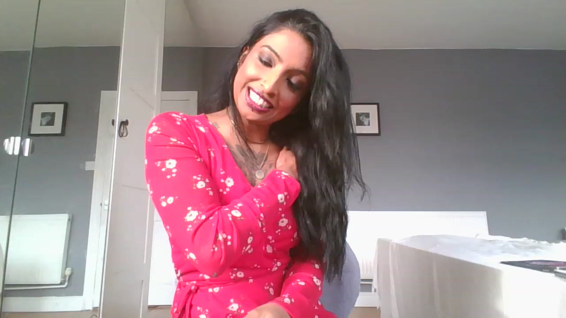 Gallery image thumbnail from BabeXX69XX's myfreecams stream on, 12/21/2022, 10:18 image 16 of 20
