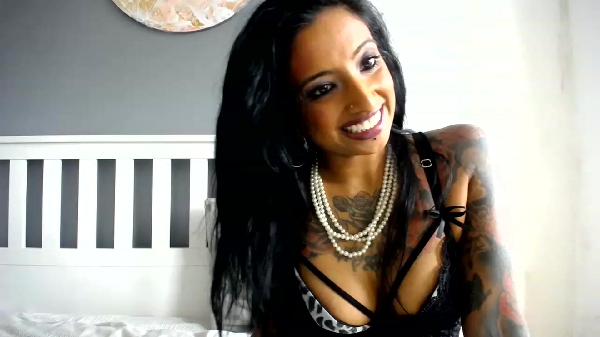 Gallery image thumbnail from BabeXX69XX's myfreecams stream on, 12/30/2022, 13:20 image 10 of 20